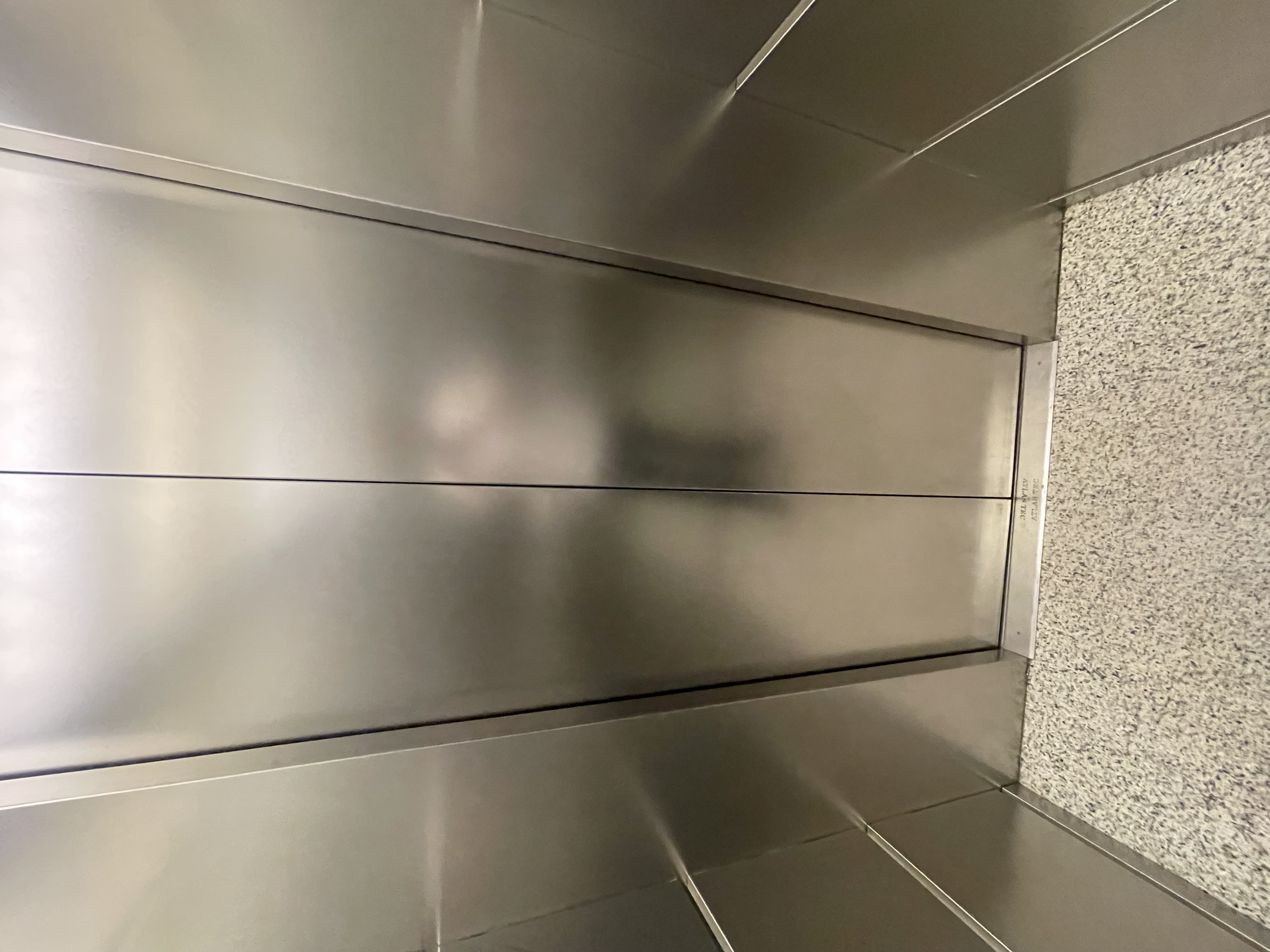 فروش اپارتمان 181متر زعفرانیه 1مستر نقشه بی نظیر