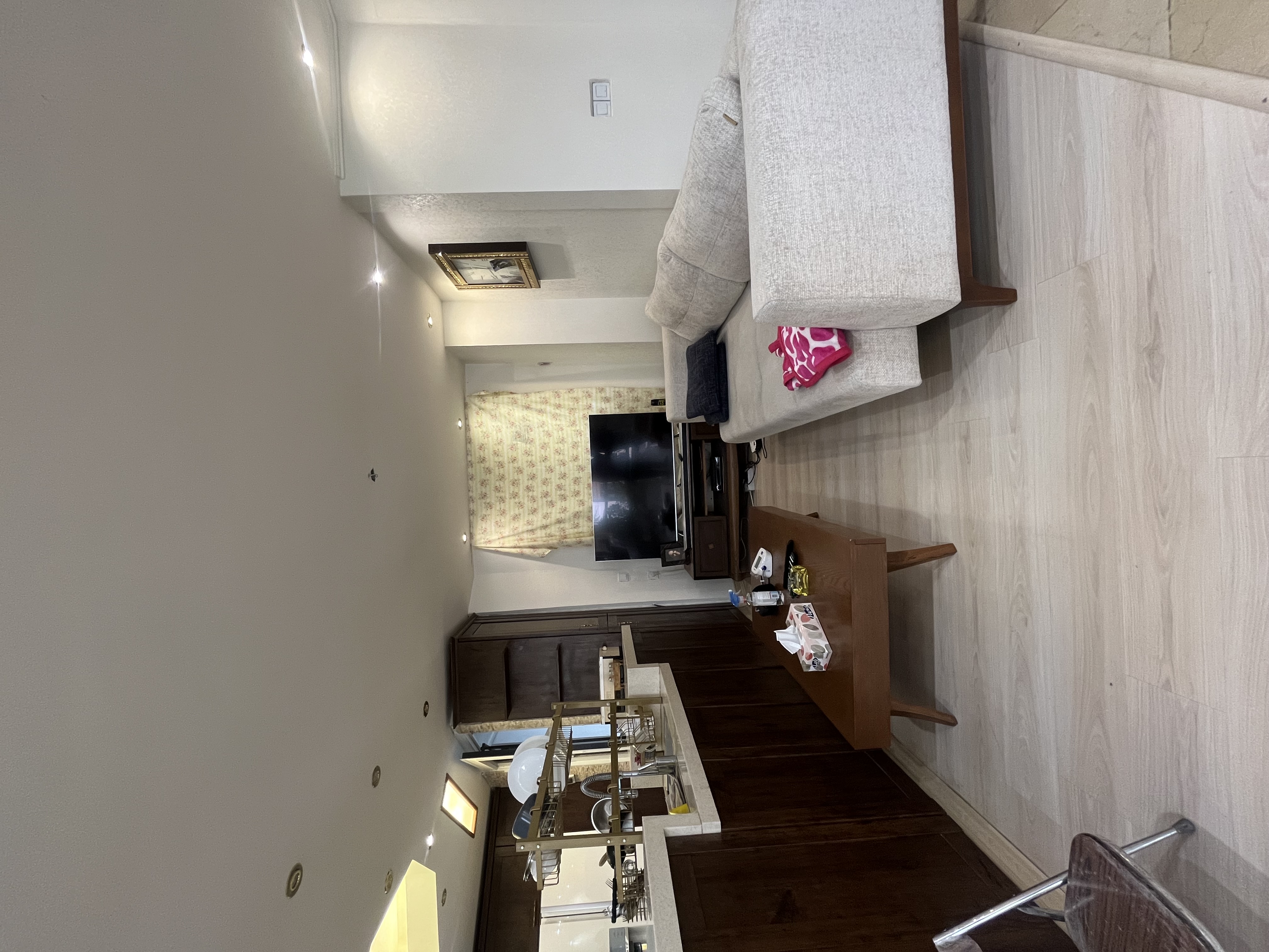 فروش آپارتمان 135 متر آجودانیه 2 پارکینگ سندی مشاعات آبی