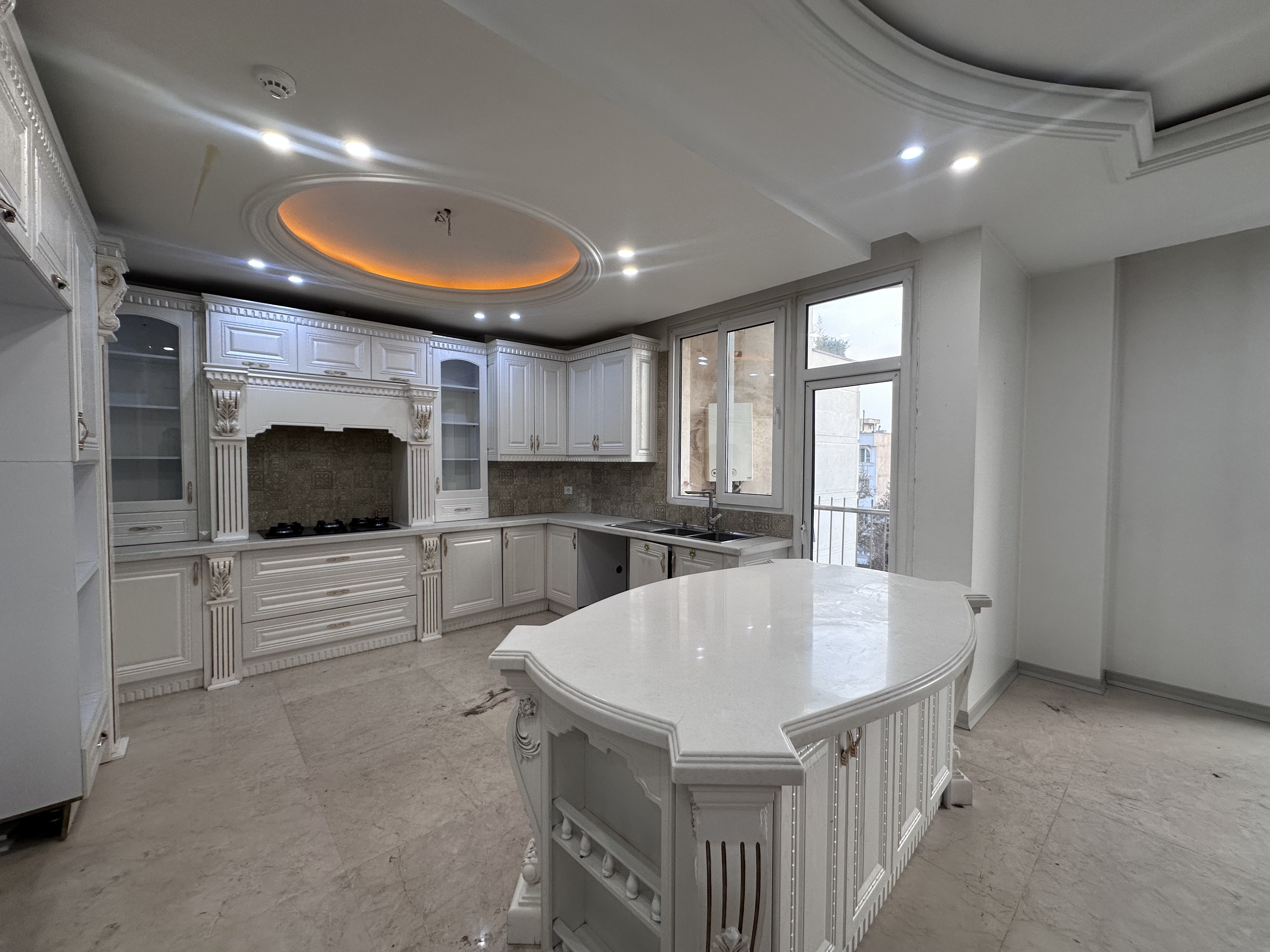 فروش آپارتمان 148متر اقدسیه مشاعات آبی فعال