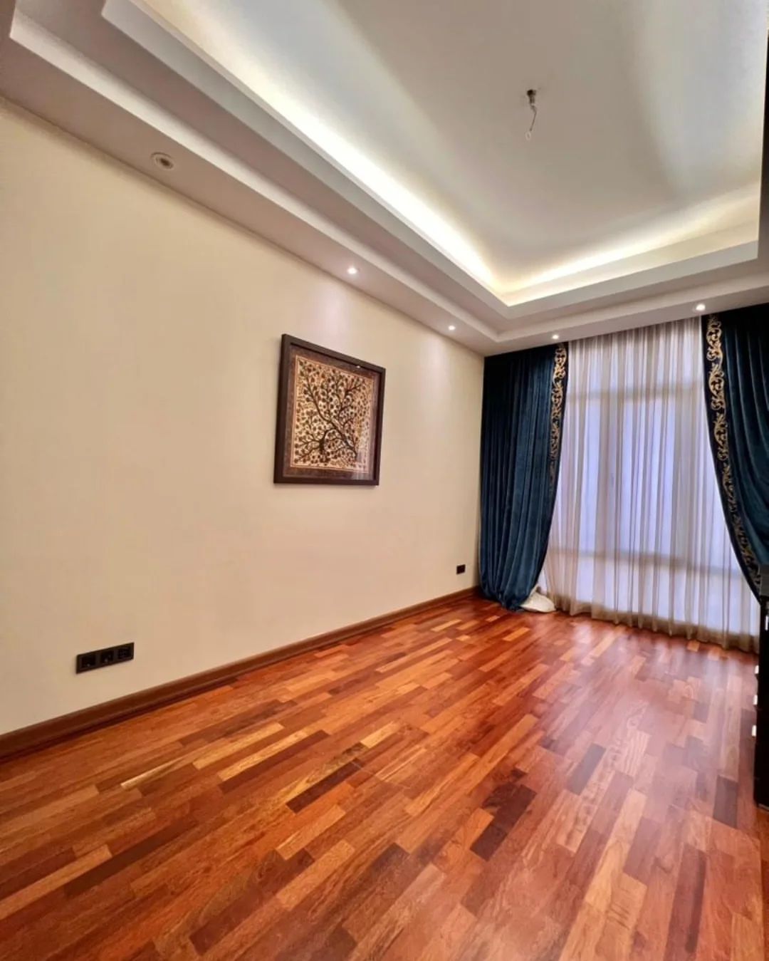 اجاره آپارتمان 250متر فرمانیه 2تراس چیدمان