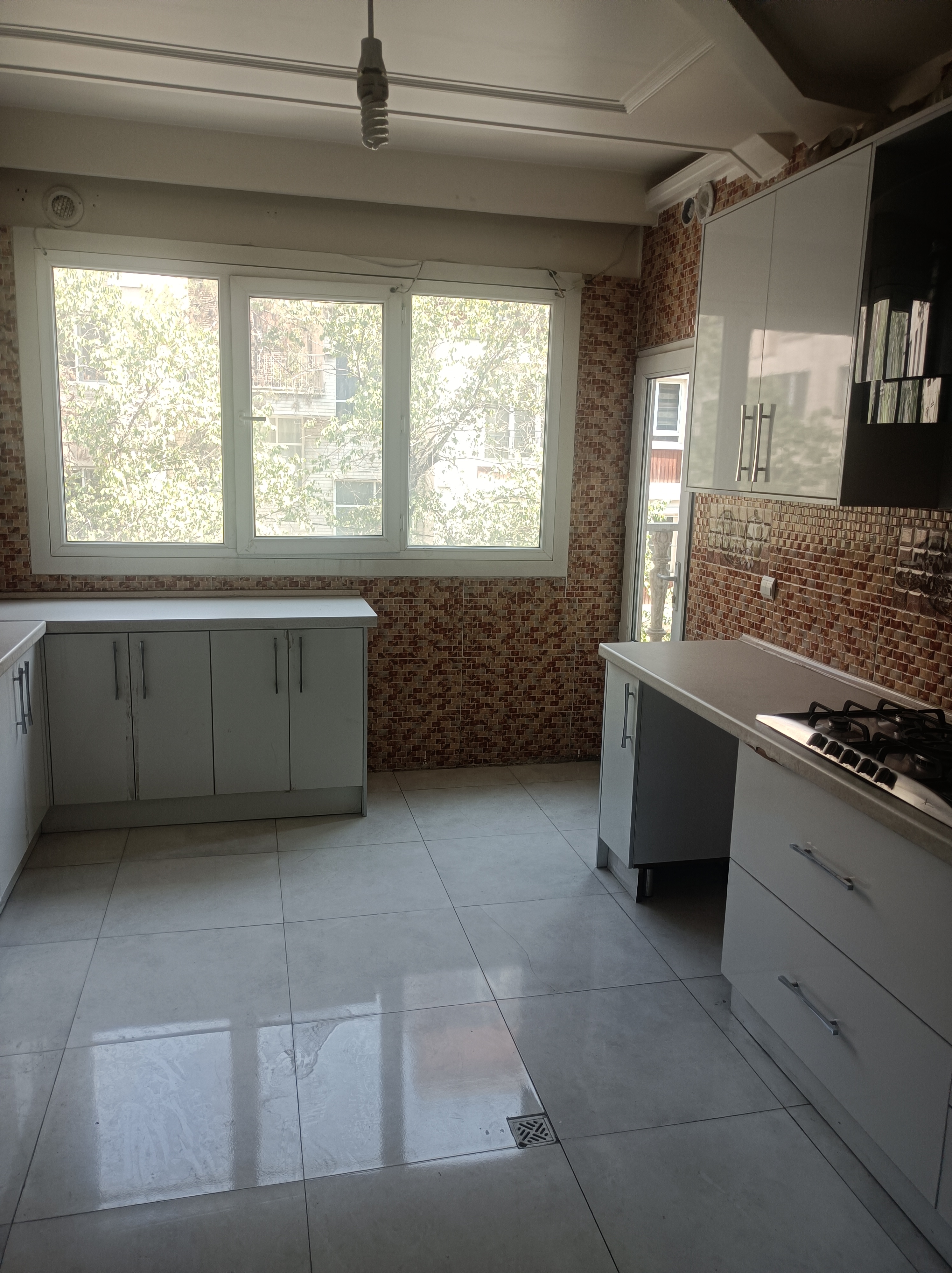 اجاره آپارتمان 78متر هفت حوض مرجان