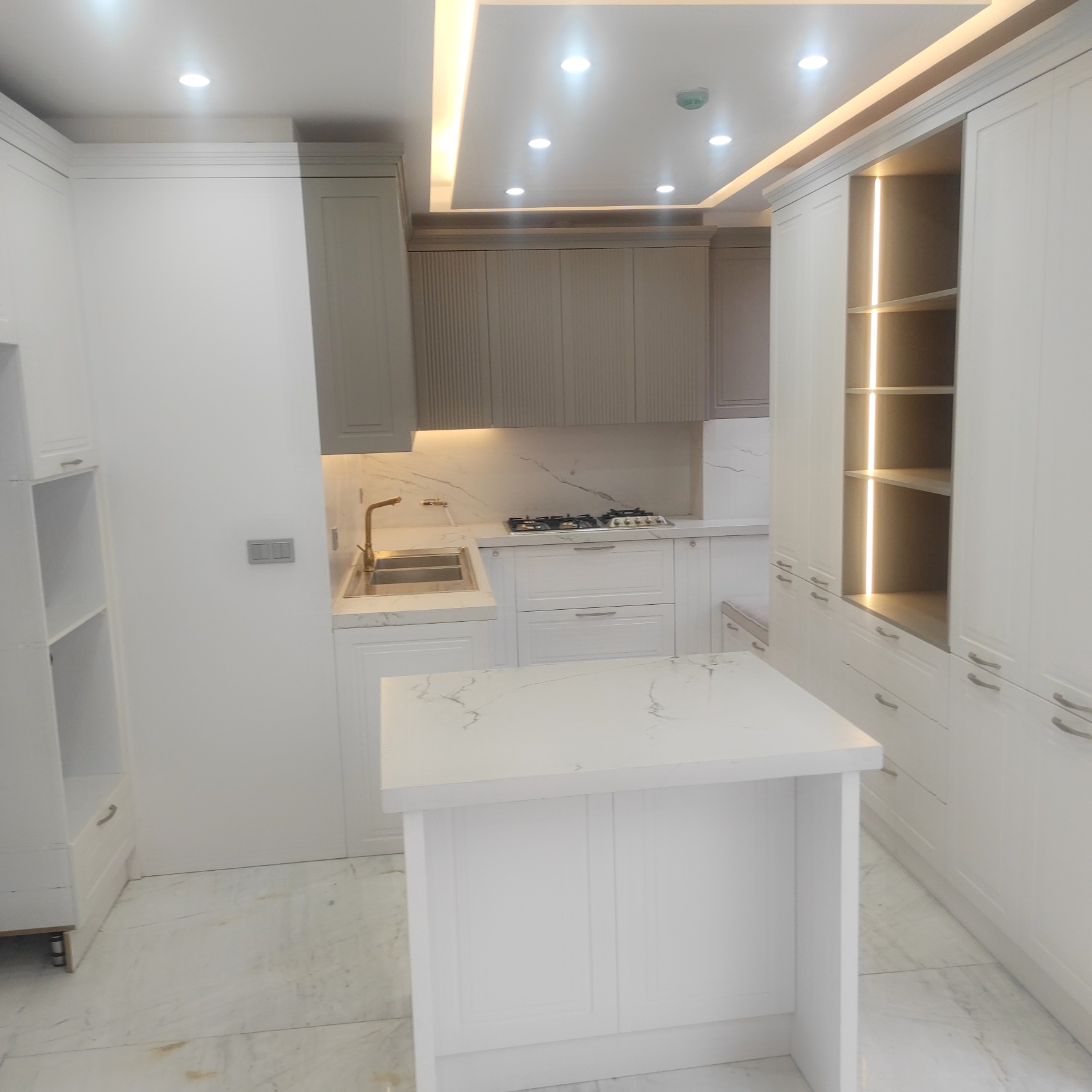 فروش آپارتمان 160متر دردشت فول امکانات