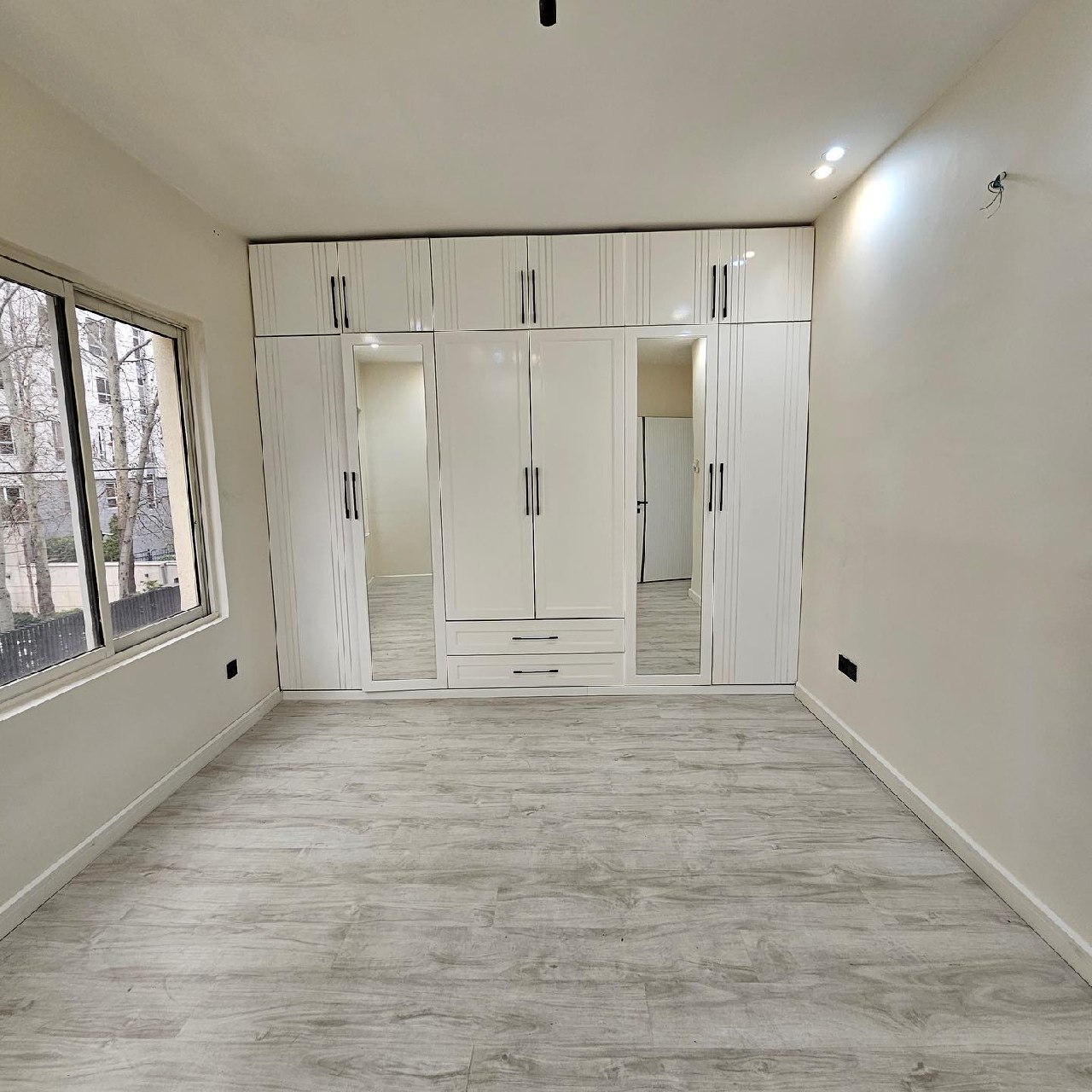 فروش آپارتمان 158متر خیابان عمار 2 پارکینگ