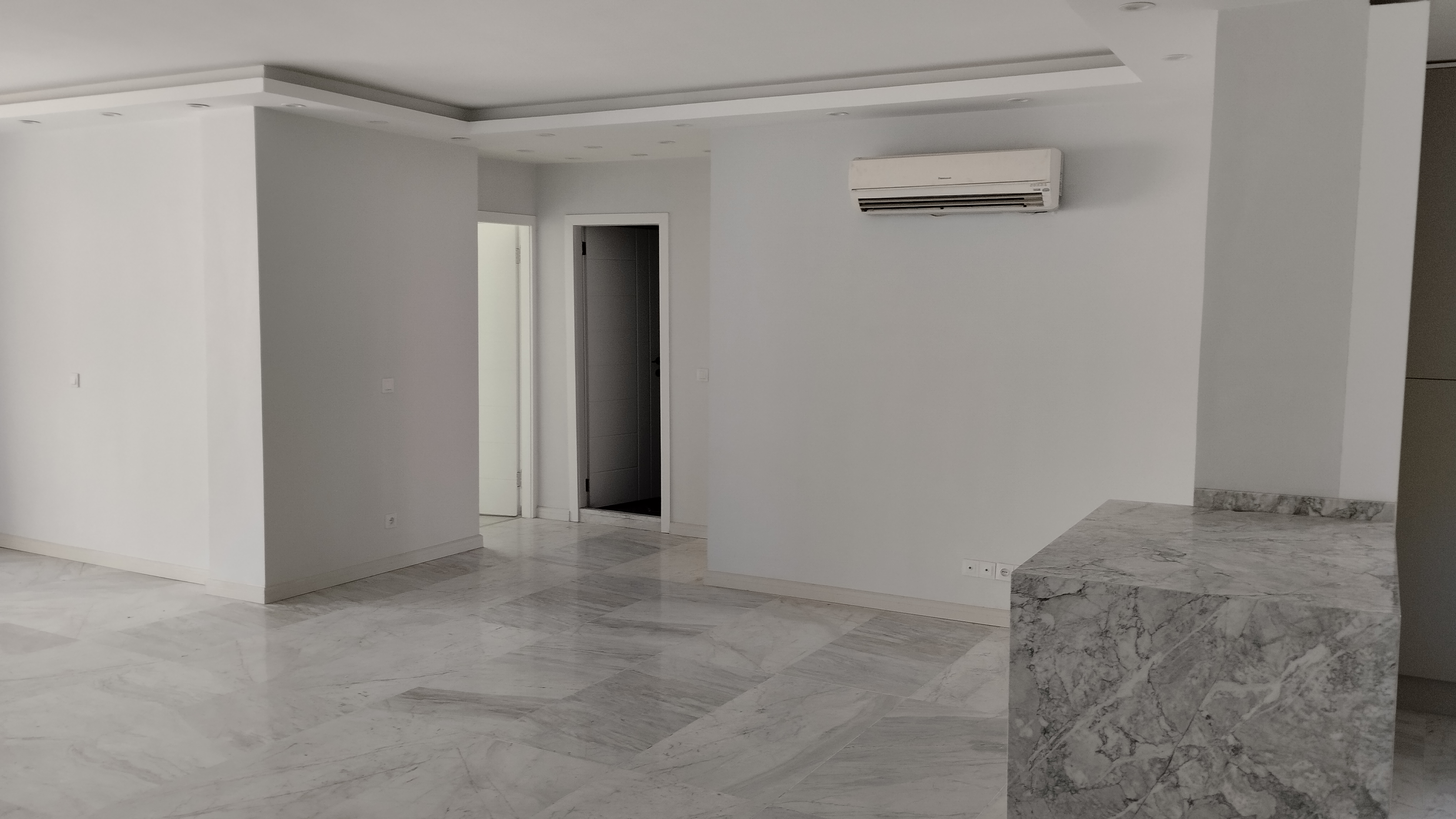 فروش آپارتمان 200 متر 3 خواب فول امکانات
