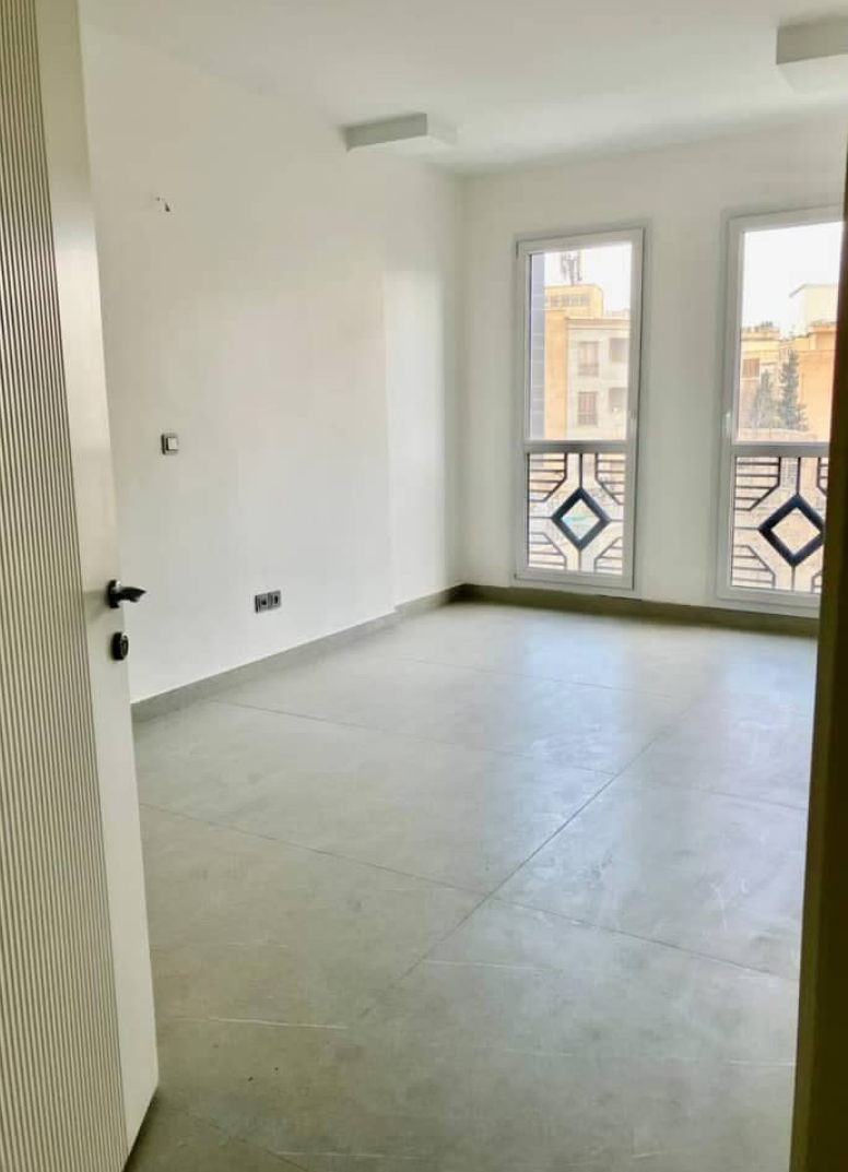 فروش آپارتمان 80 متر ازگل کم سن