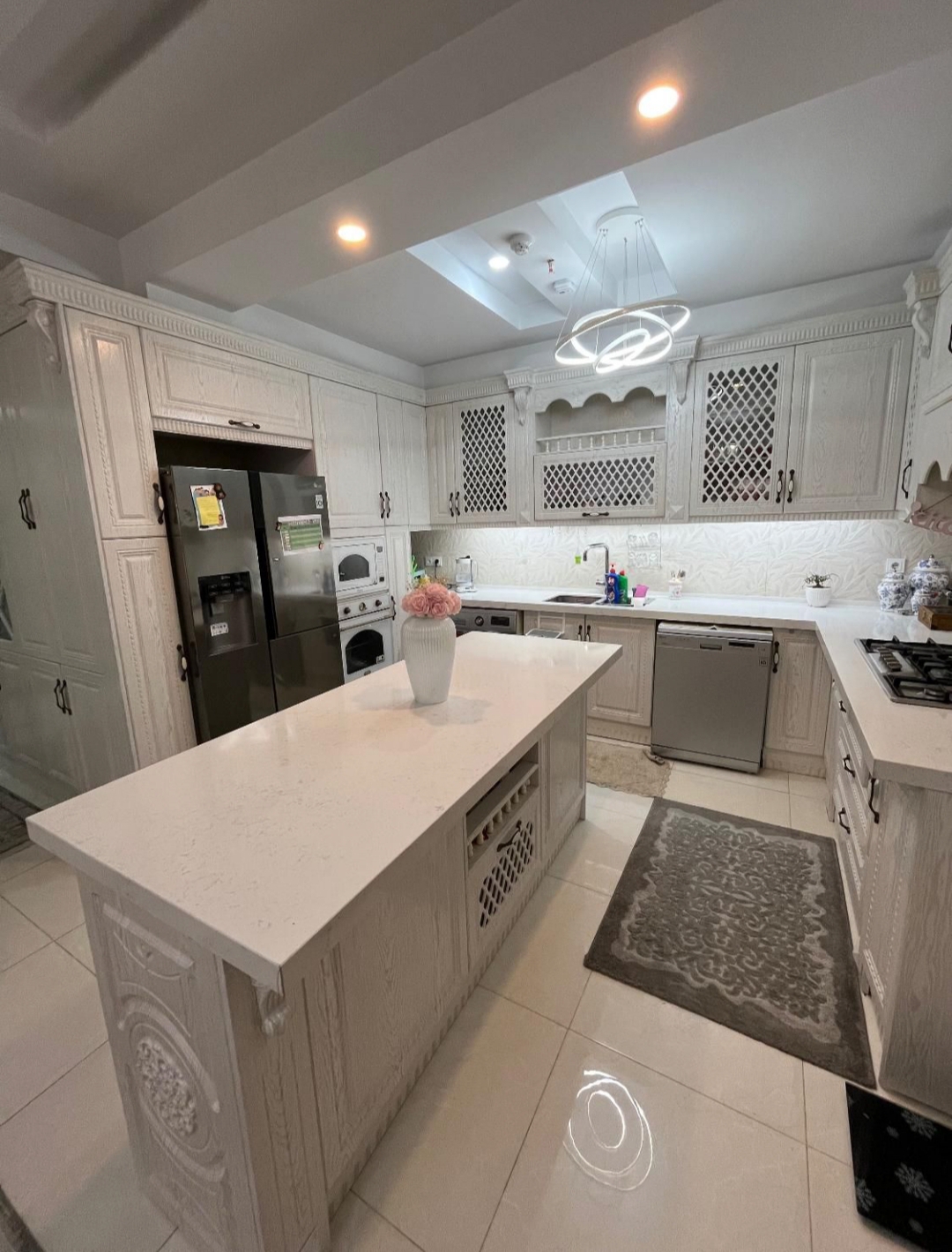 فروش آپارتمان 100 متر سوهانک 2 خواب نوساز ویو دار