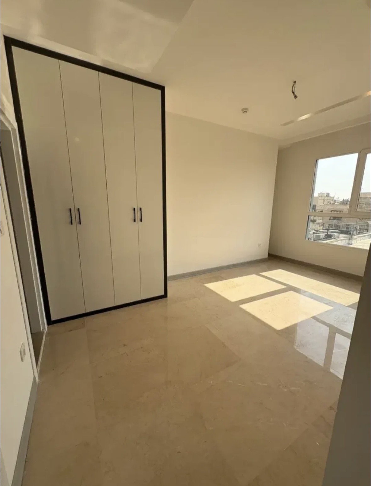 فروش آپارتمان 150متر قلندری غرق در نور