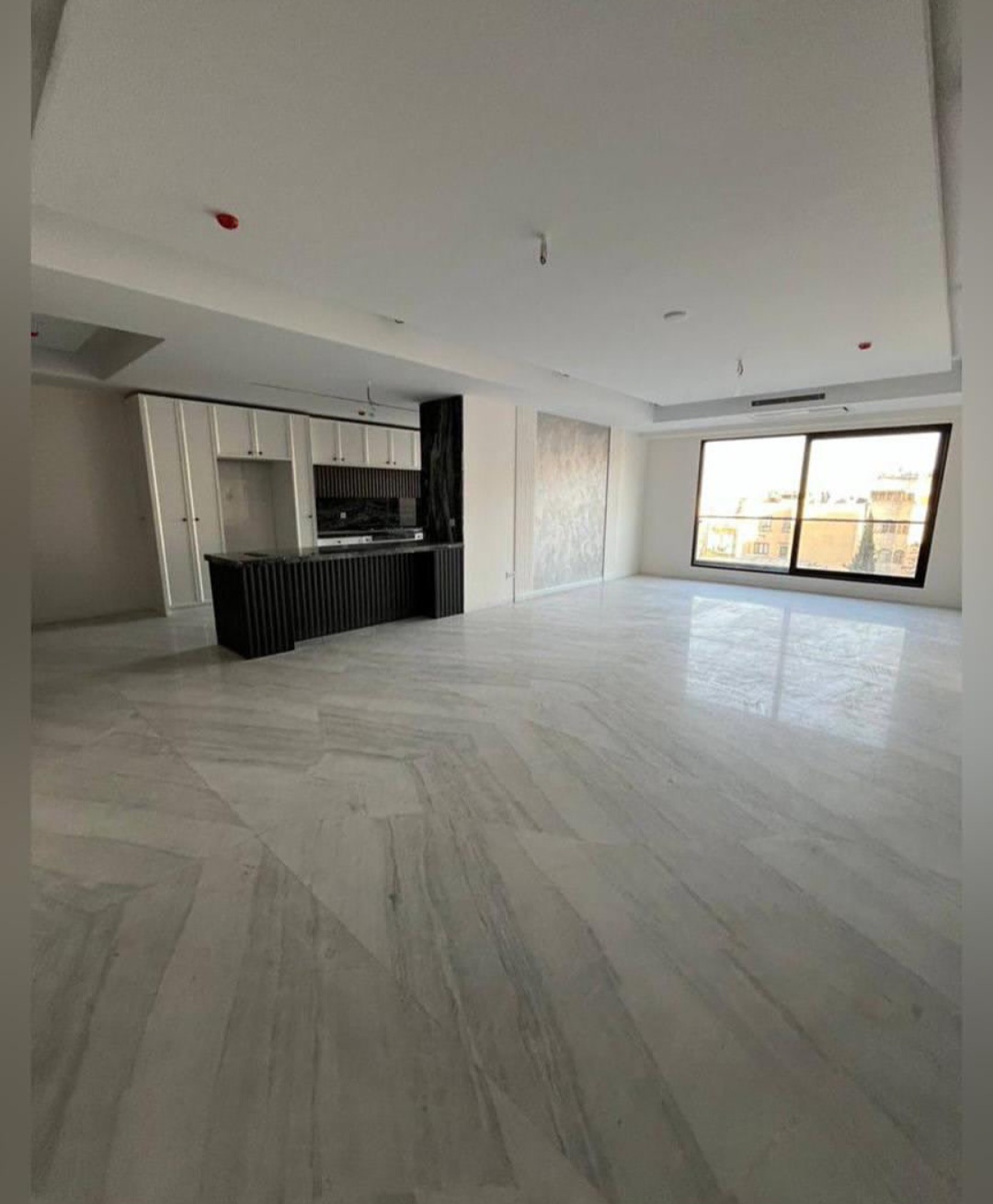 فروش آپارتمان دولت 180متر تکواحدی 2پارکینگ