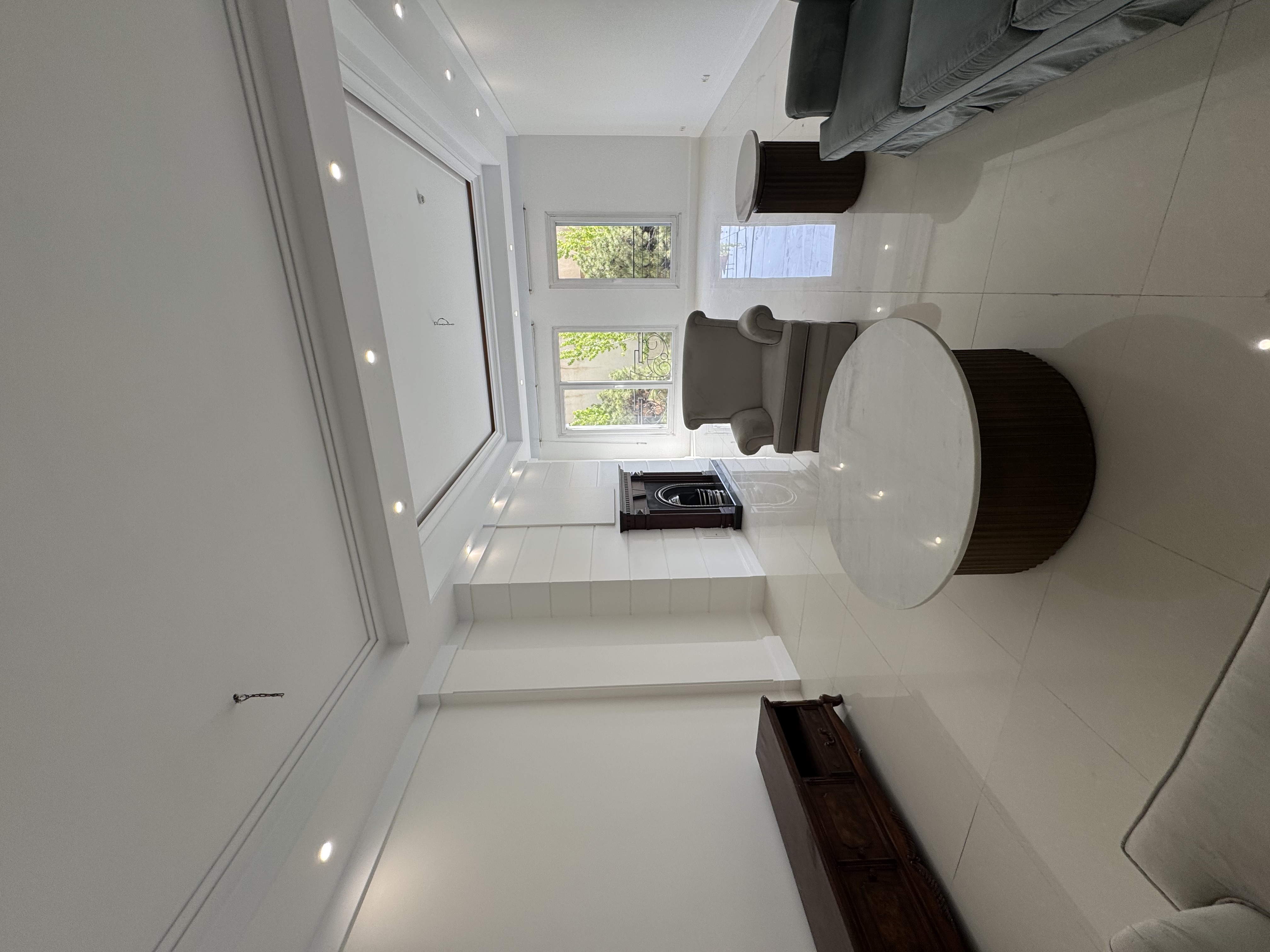 فروش آپارتمان 185متر دزاشیب فول مشاعات