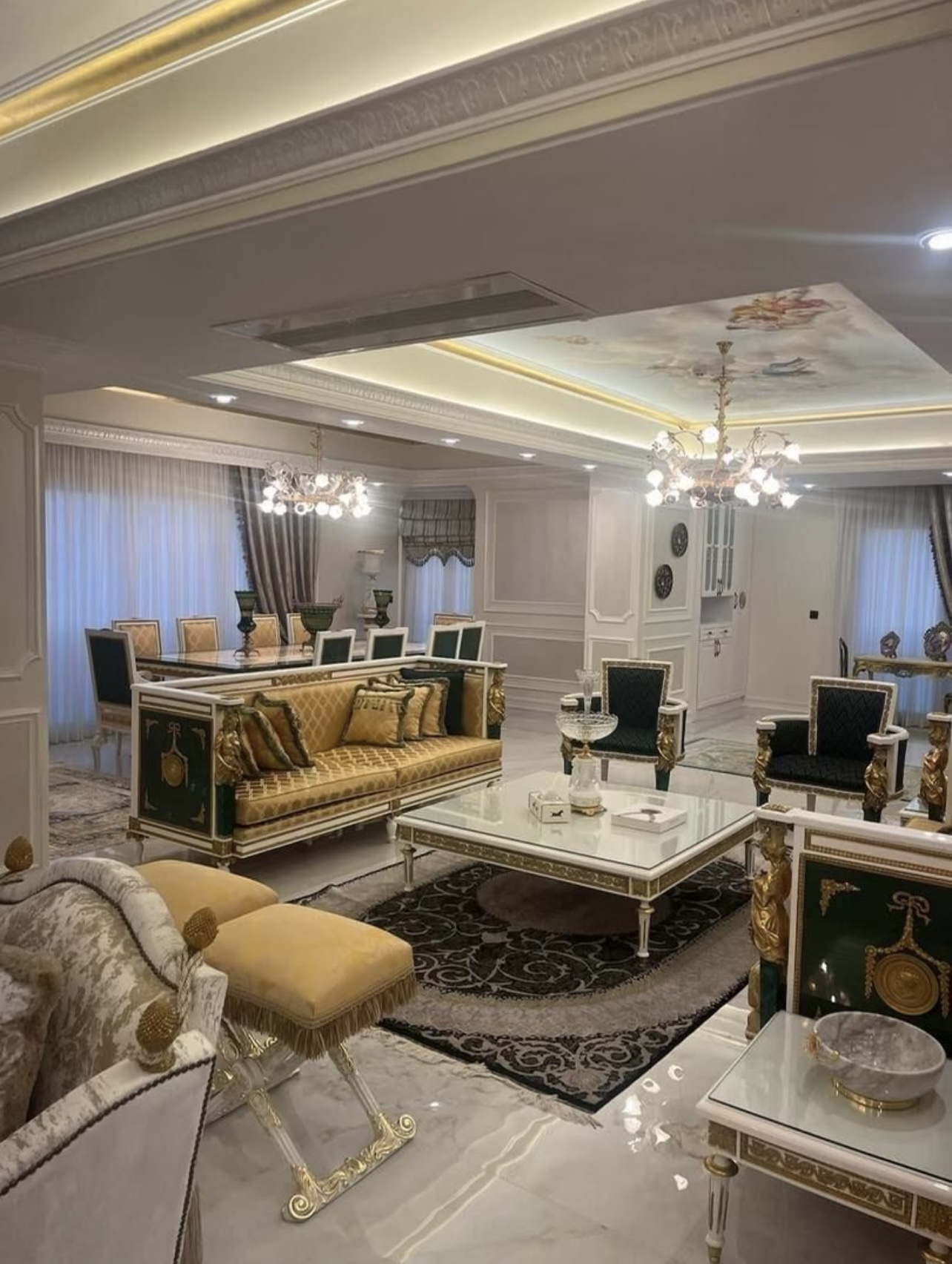فروش آپارتمان 320 متر فول مشاعات کلاسیک