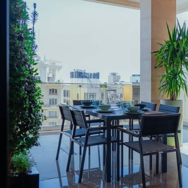فروش آپارتمان 120 متر 2 خواب مستر  تک واحدی در نیاوران