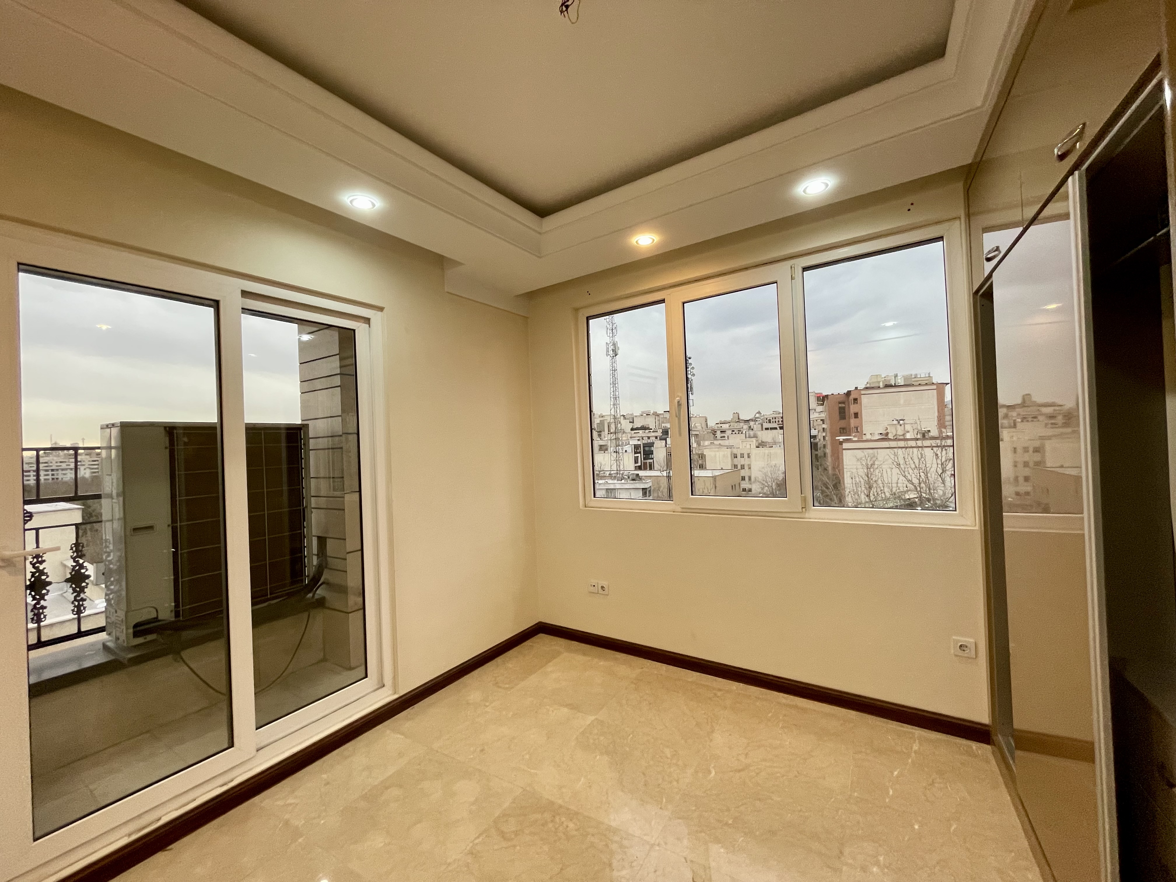 اجاره آپارتمان ۱۰۰ متر قیطریه جنب پارک