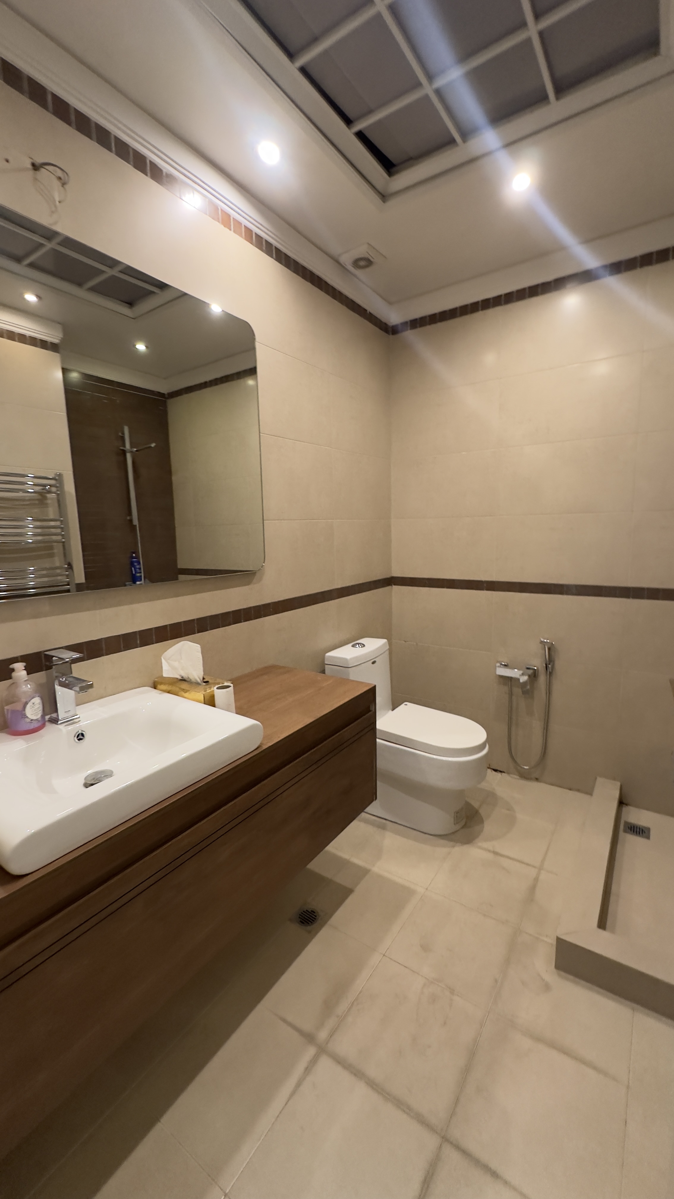 اجاره آپارتمان 175متر‌ نیاوران 3 خواب