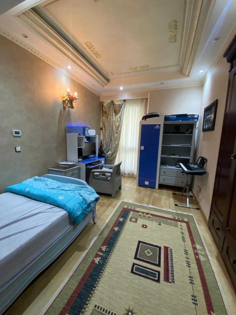 فروش آپارتمان 180متر فرمانیه 2 پارکینگ سندی
