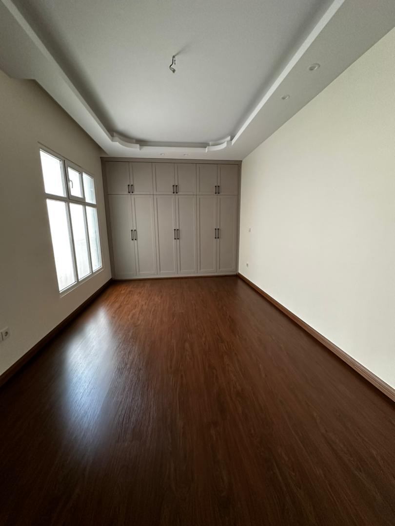 فروش آپارتمان 155 متر جهانتاب رو به آفتاب تاپ لوکیشن