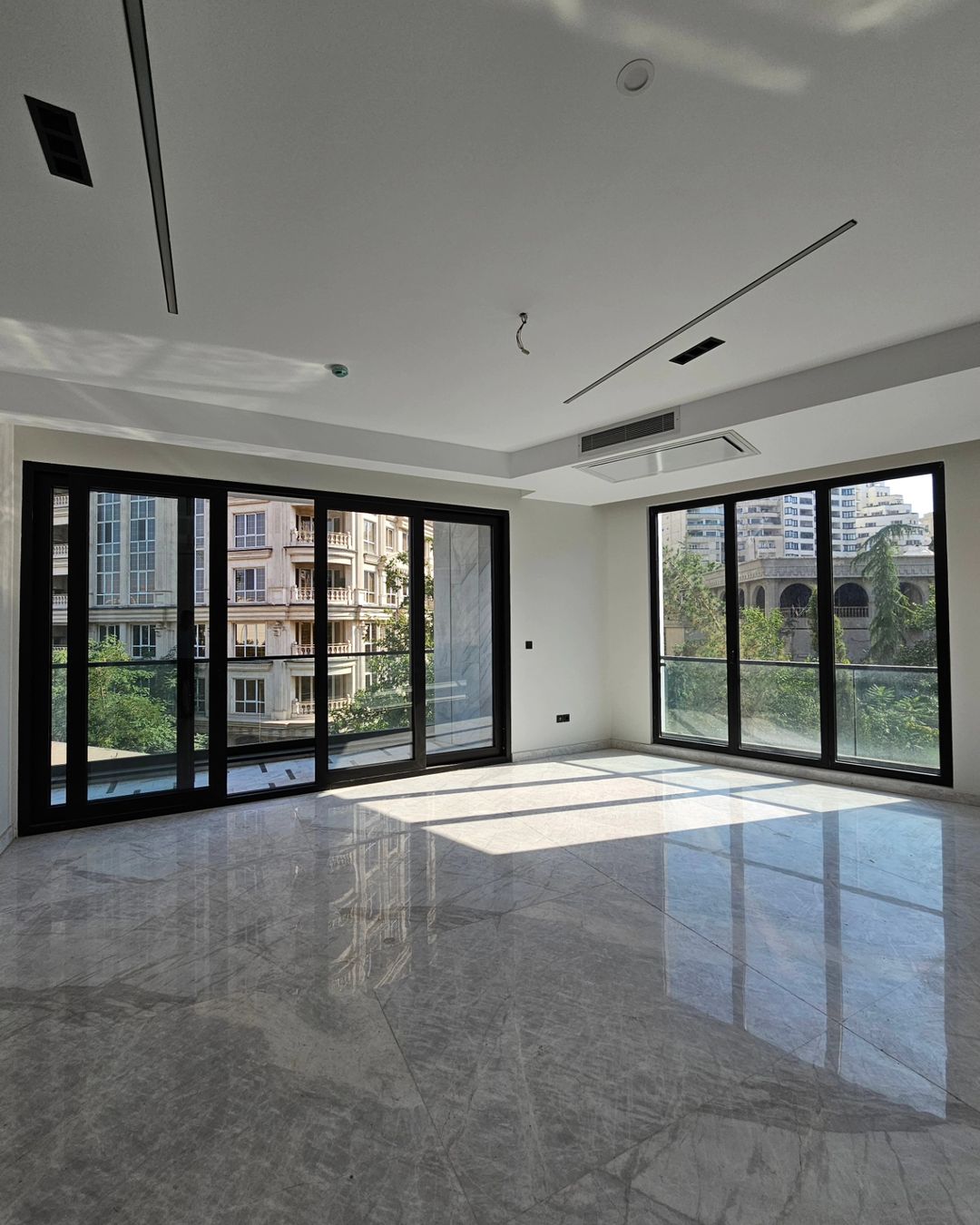 فرمانیه سنبل 260متر 4خواب 2مستر تک واحدی