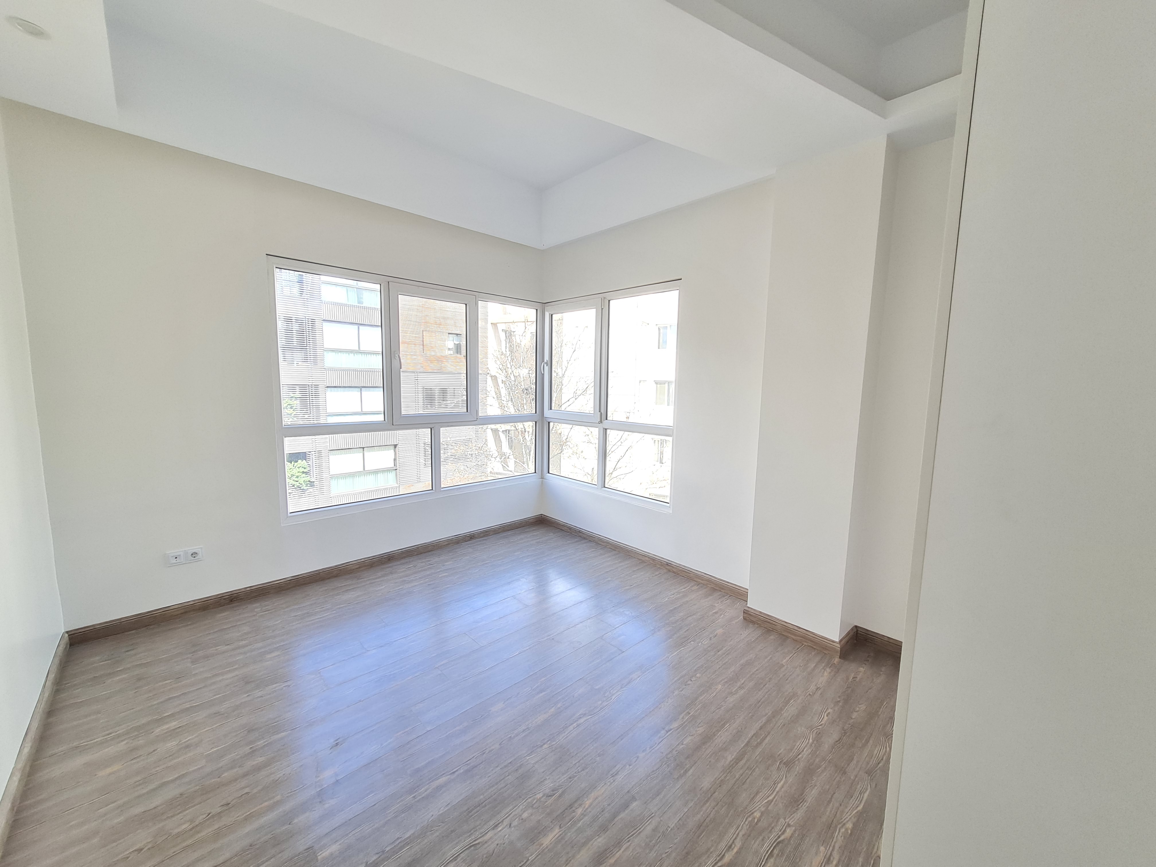 فروش آپارتمان 115 متر تاپ لوکیشن کیکاووس