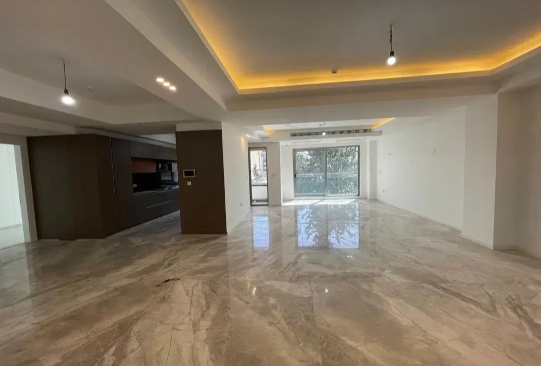 اجاره آپارتمان  200 متر فرمانیه کلید نخورده فول مشاعات