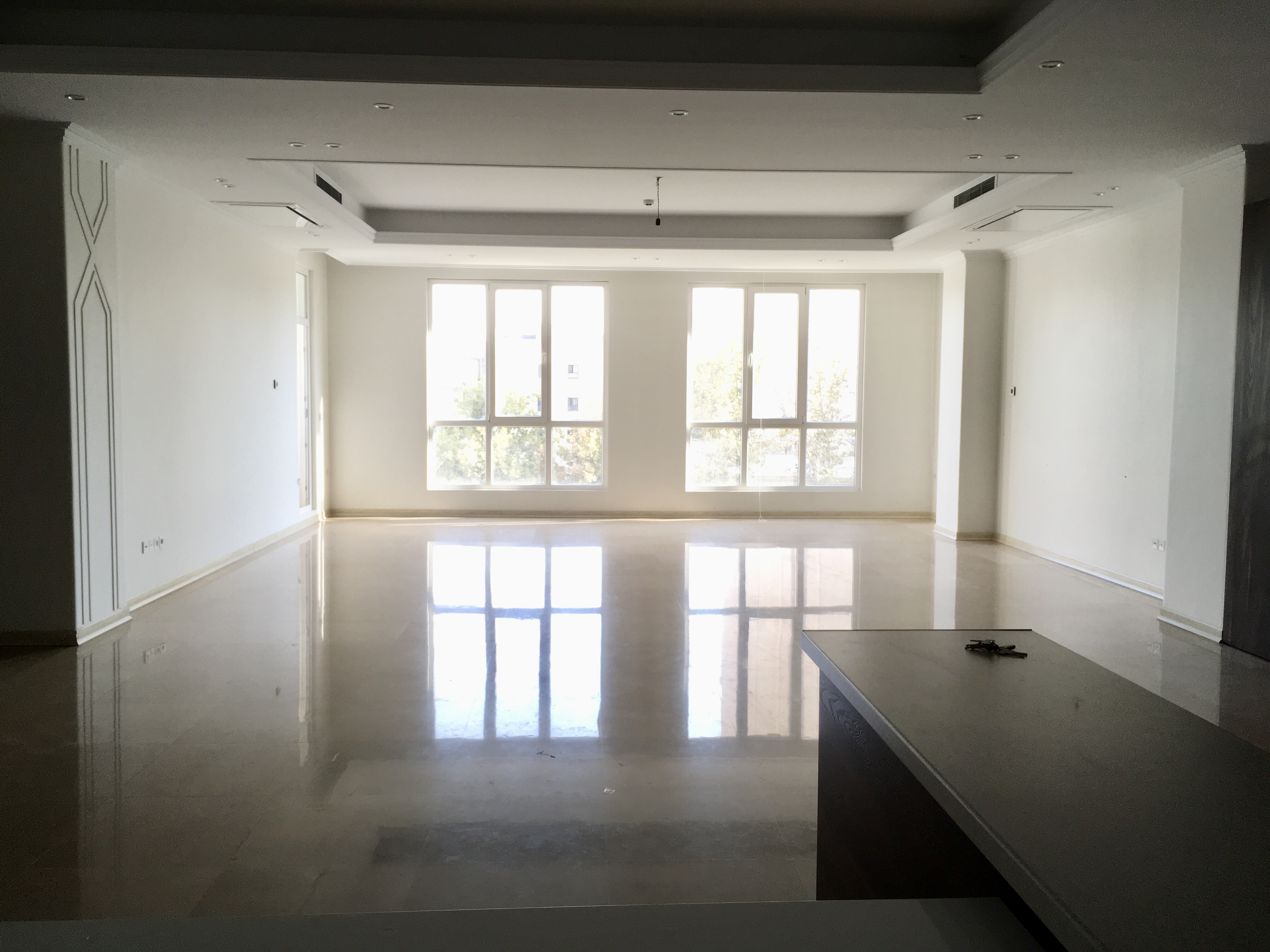 اجاره آپارتمان  250 متر فرمانیه خوش نقشه و پرنور