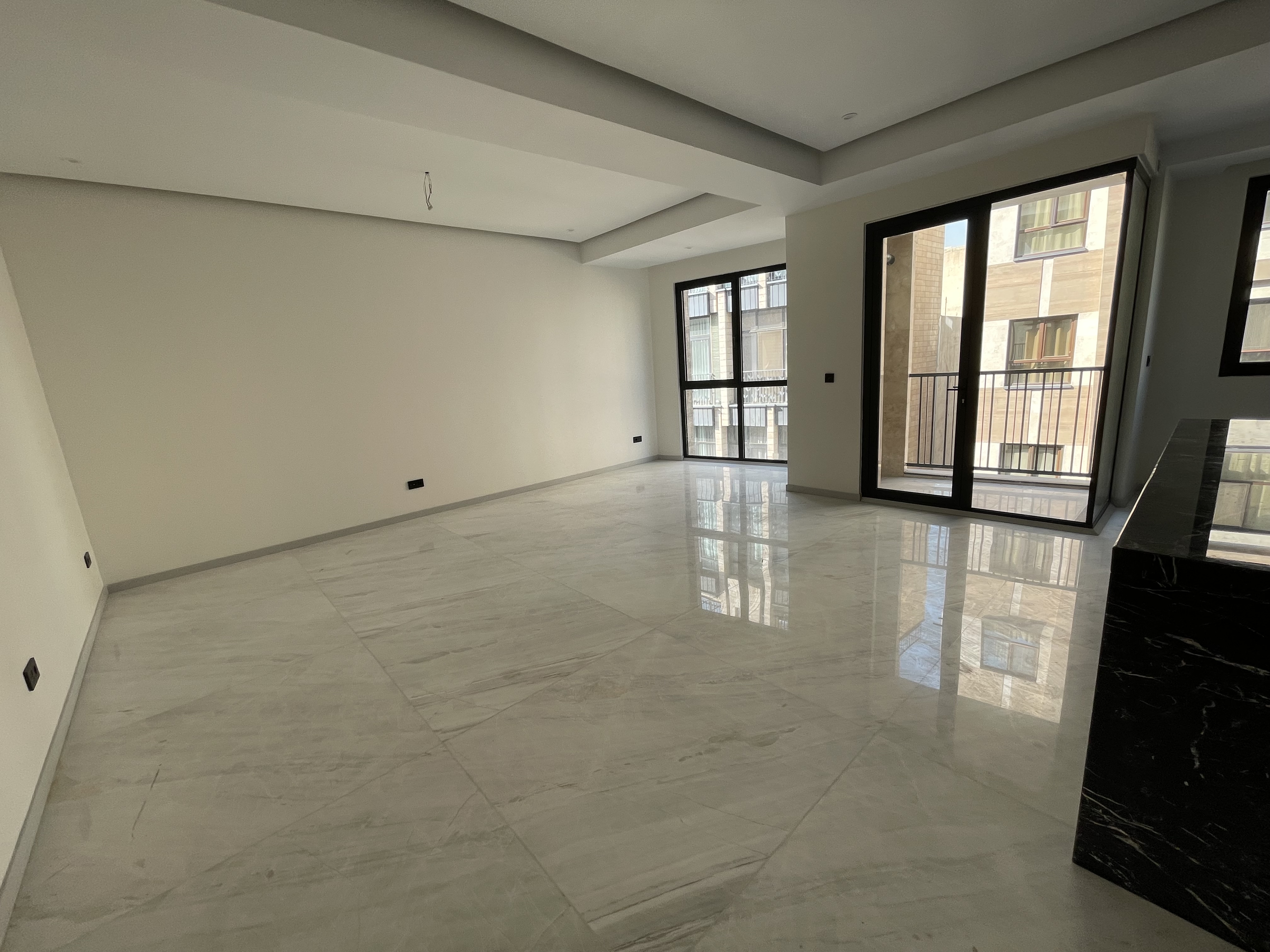 رهن و اجاره آپارتمان در اقدسیه120متر فول امکانات