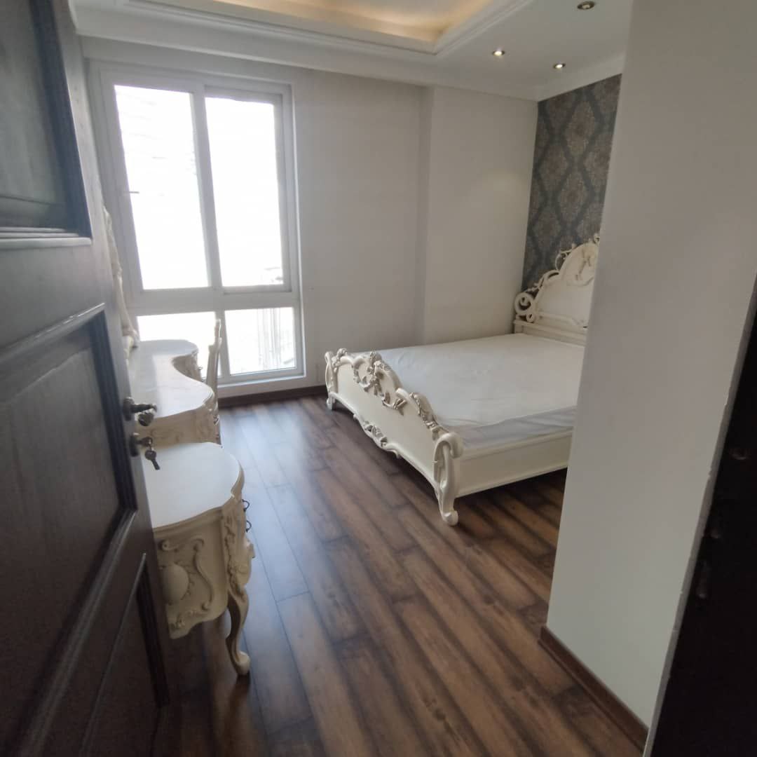 220متر فول مشاعات تاپ لوکیشن نیاوران *تراس کاربردی*