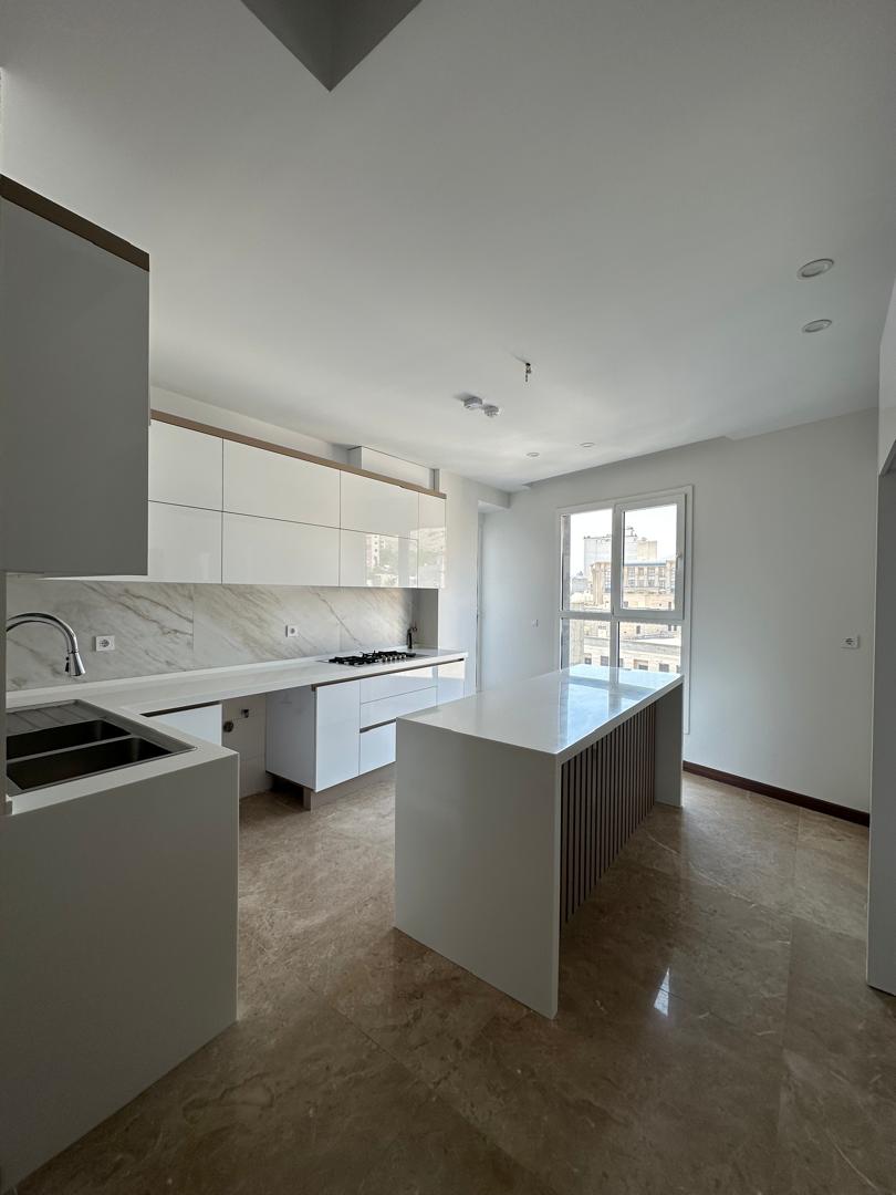 اجاره آپارتمان 200متر تاپ لوکیشن نیاوران مرجان