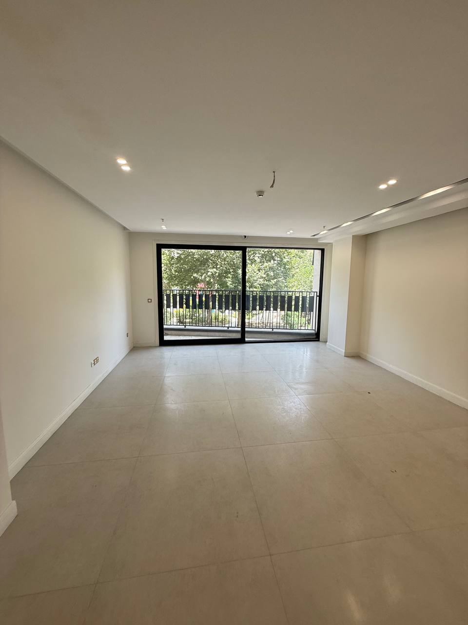 اجاره آپارتمان 130 متر نیاوران