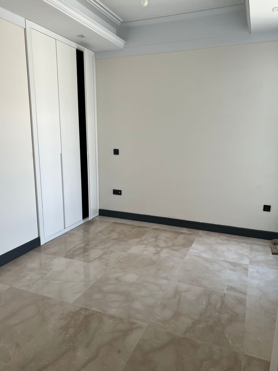 فروش اپارتمان 155 متر اندرزگو مدرن