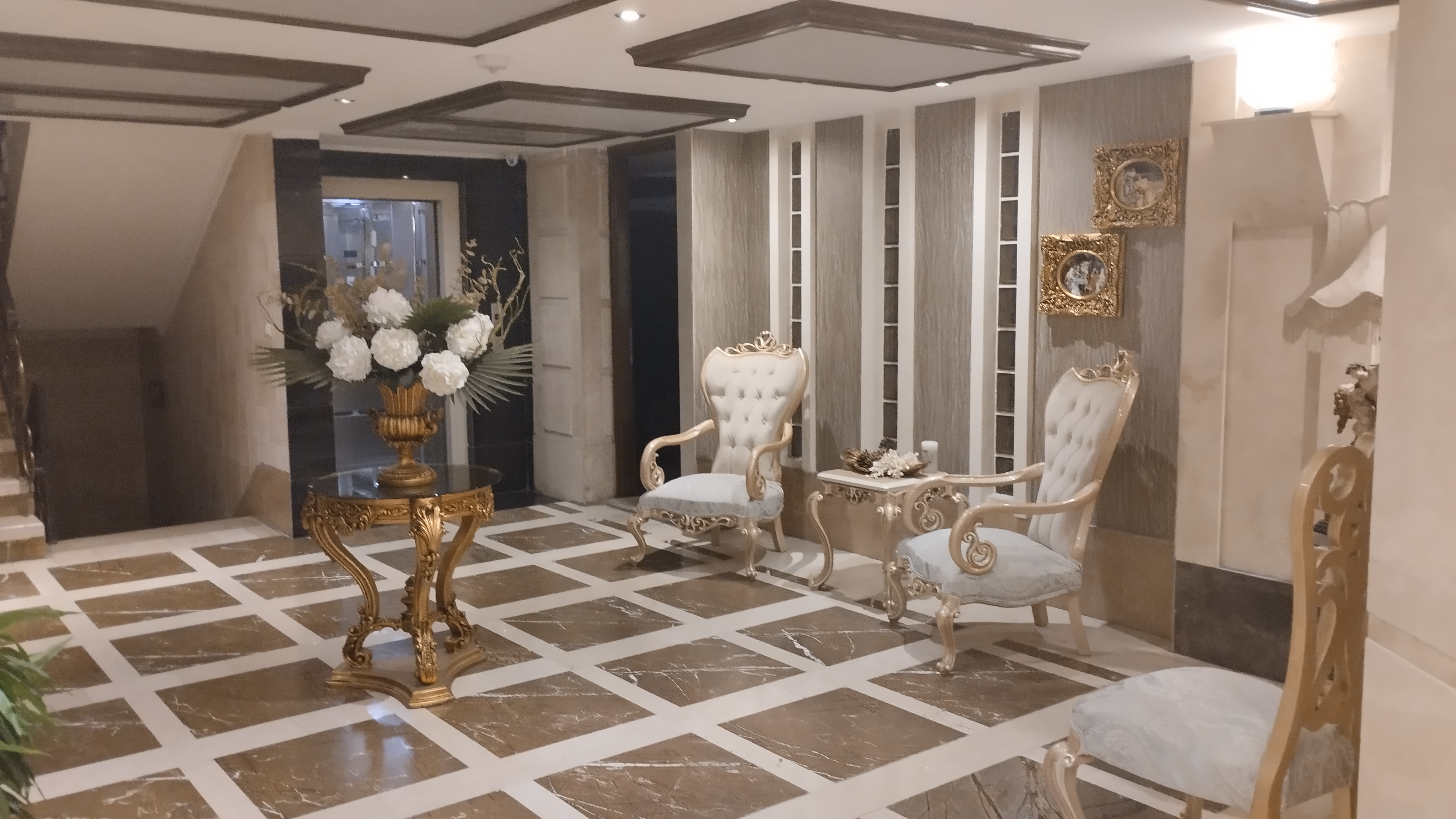فروش آپارتمان 100 متر 2 خواب فول امکانات