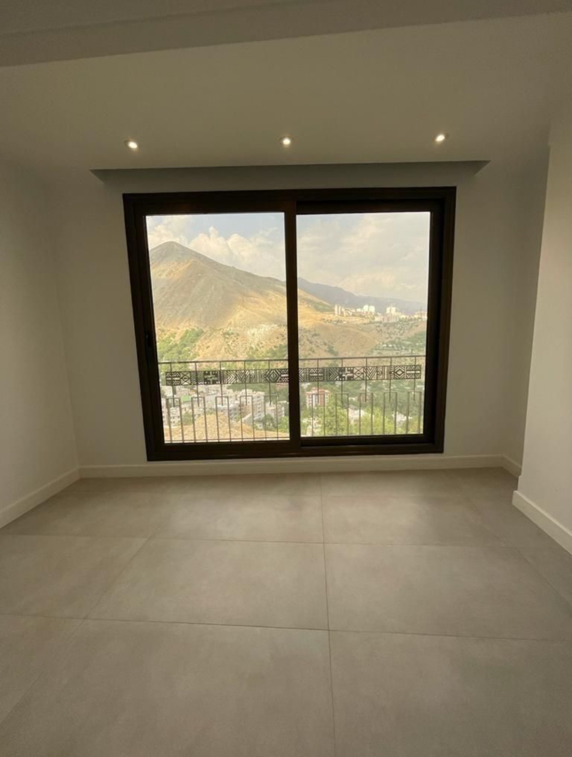 اجاره اپارتمان سه خواب اجودانیه فول امکانات