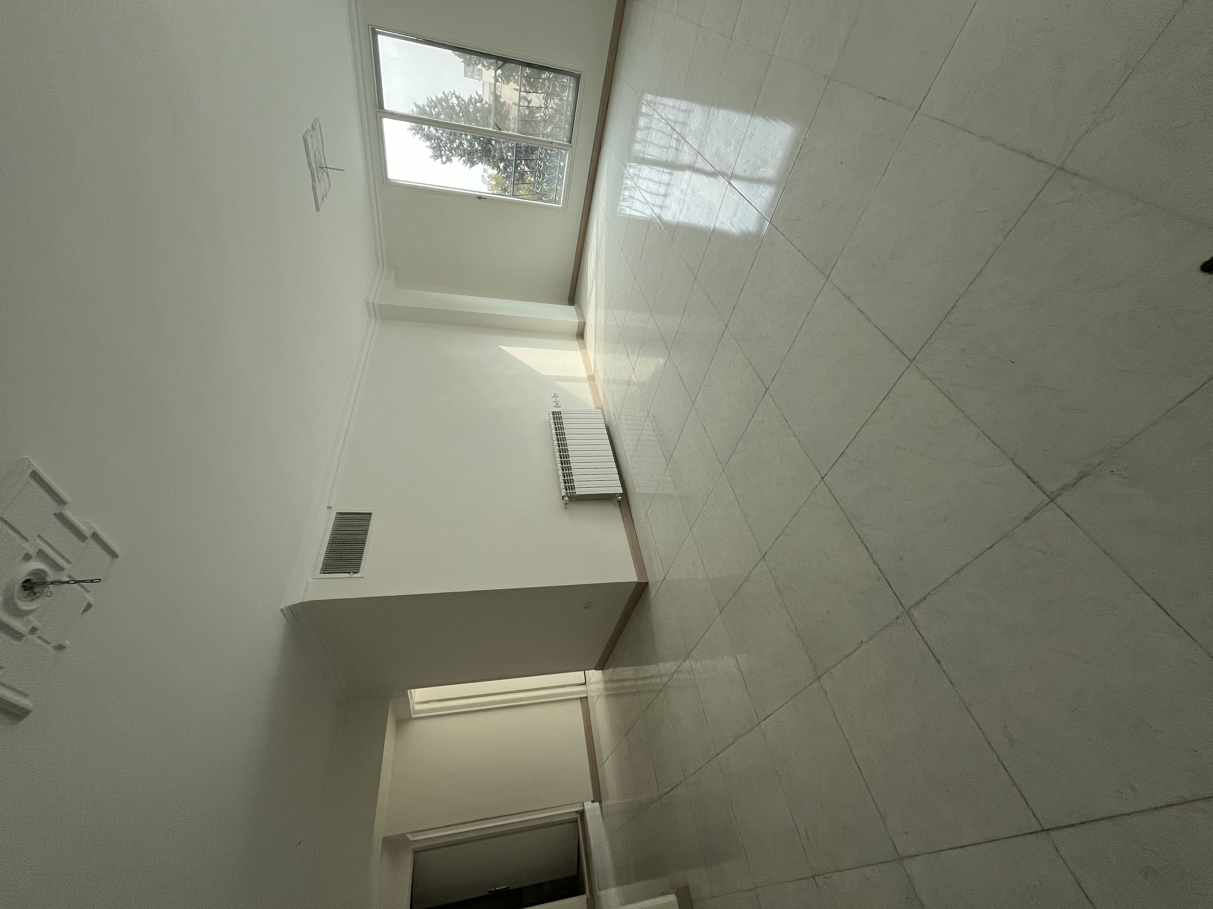 فروش آپارتمان 135 متر سه خوابه تاپ لوکیشن جهانتاب