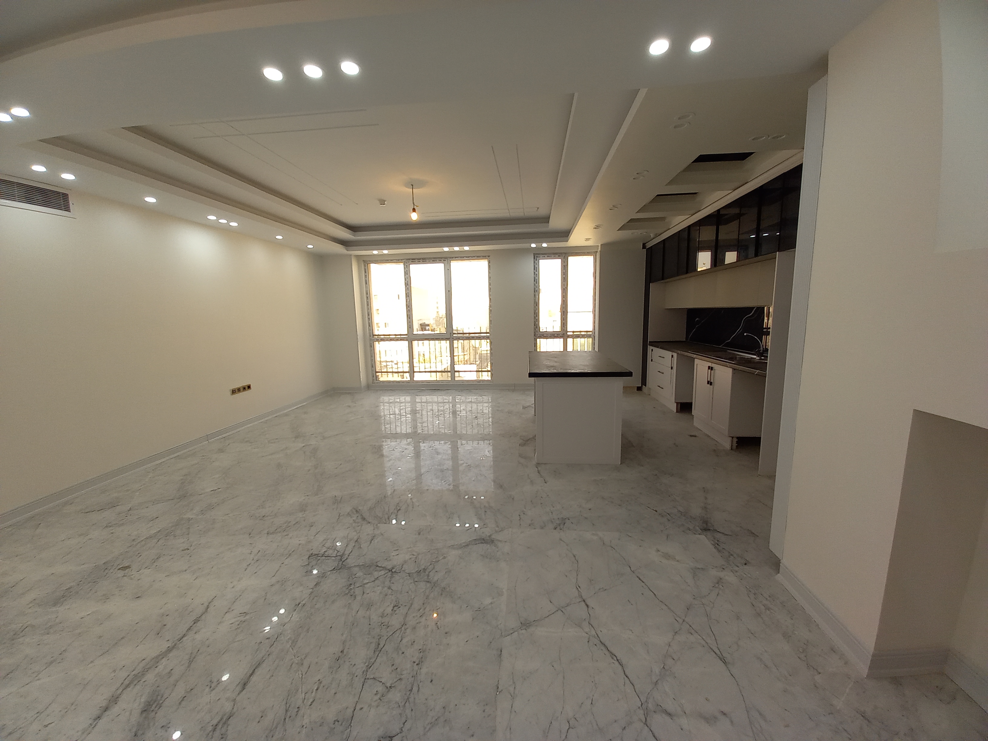 فروش آپارتمان 105متر فدک کلید نخورده