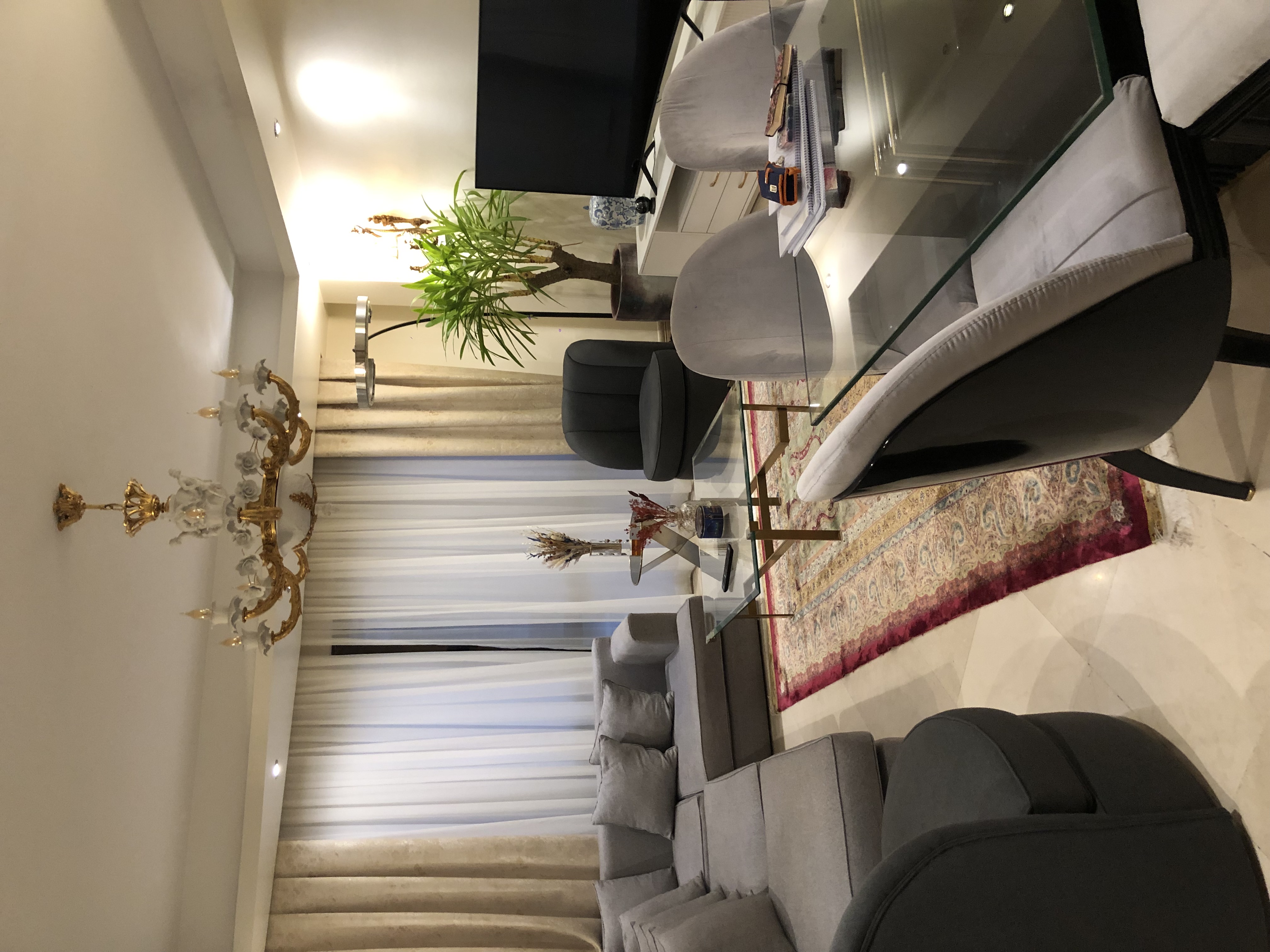 فروش آپارتمان 110 متر شمال کاخ نیاوران خوش نقشه