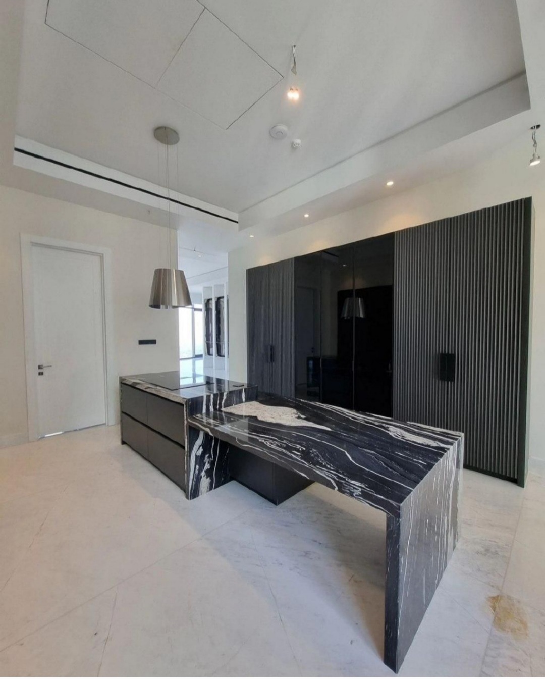 فروش آپارتمان کامرانیه 219 متر لوکیشن اول ویو دسترسی متریال کیس سرمایه گذاری