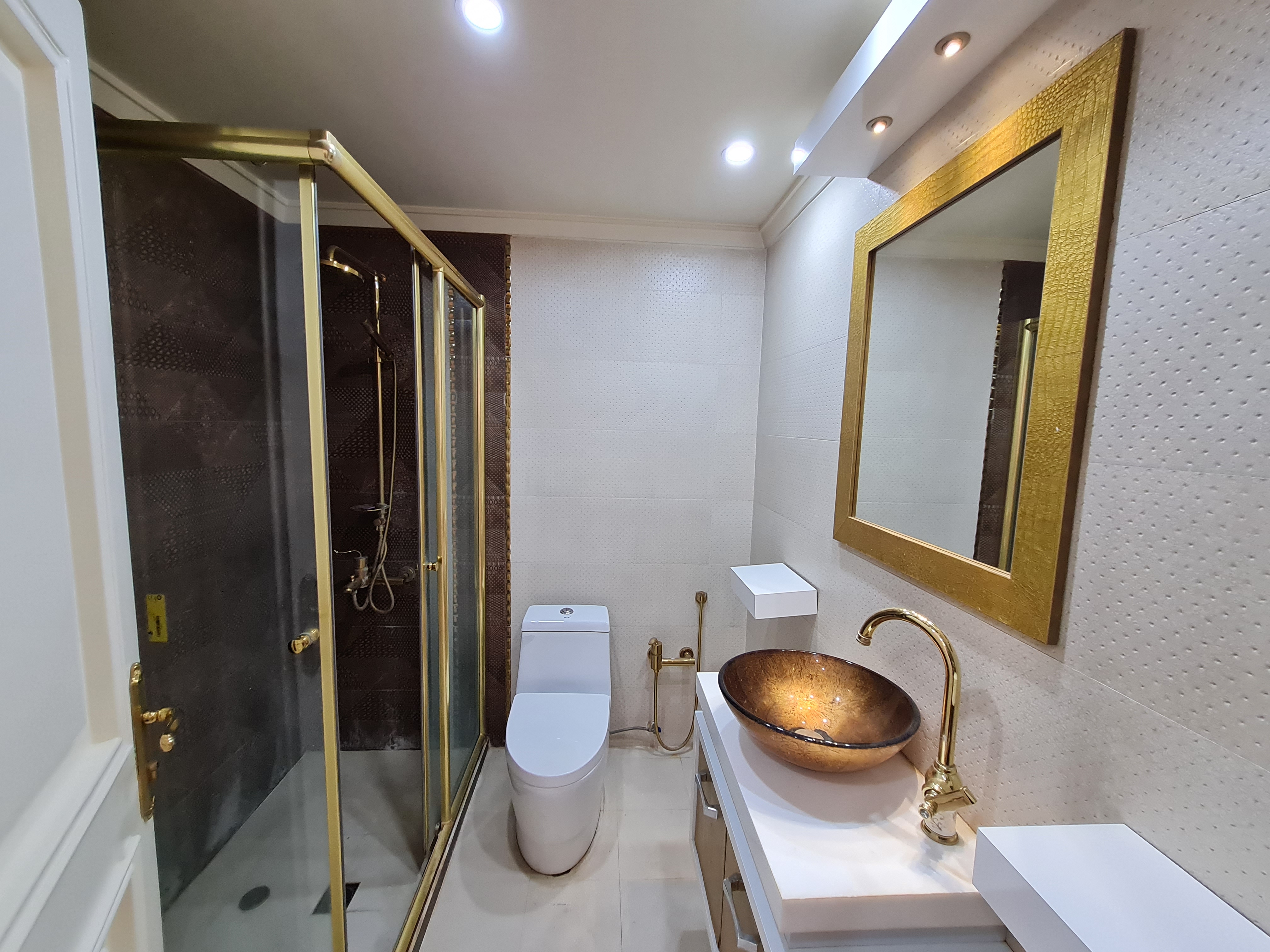 فروش آپارتمان 200 متر دروس تاپ لوکیشن