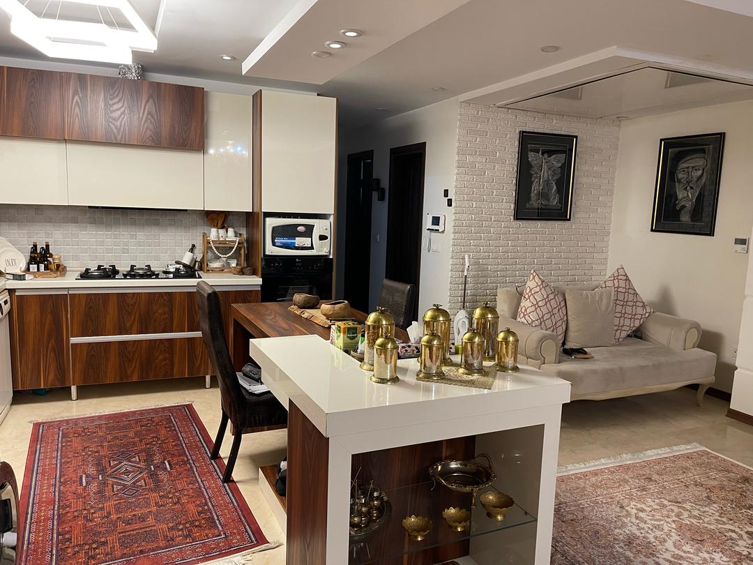 فروش آپارتمان 130متر فرمانیه شرقی