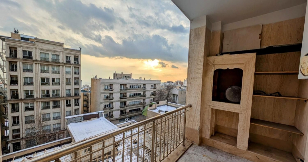 147متر مربع.3خواب.تاپ لوکیشن