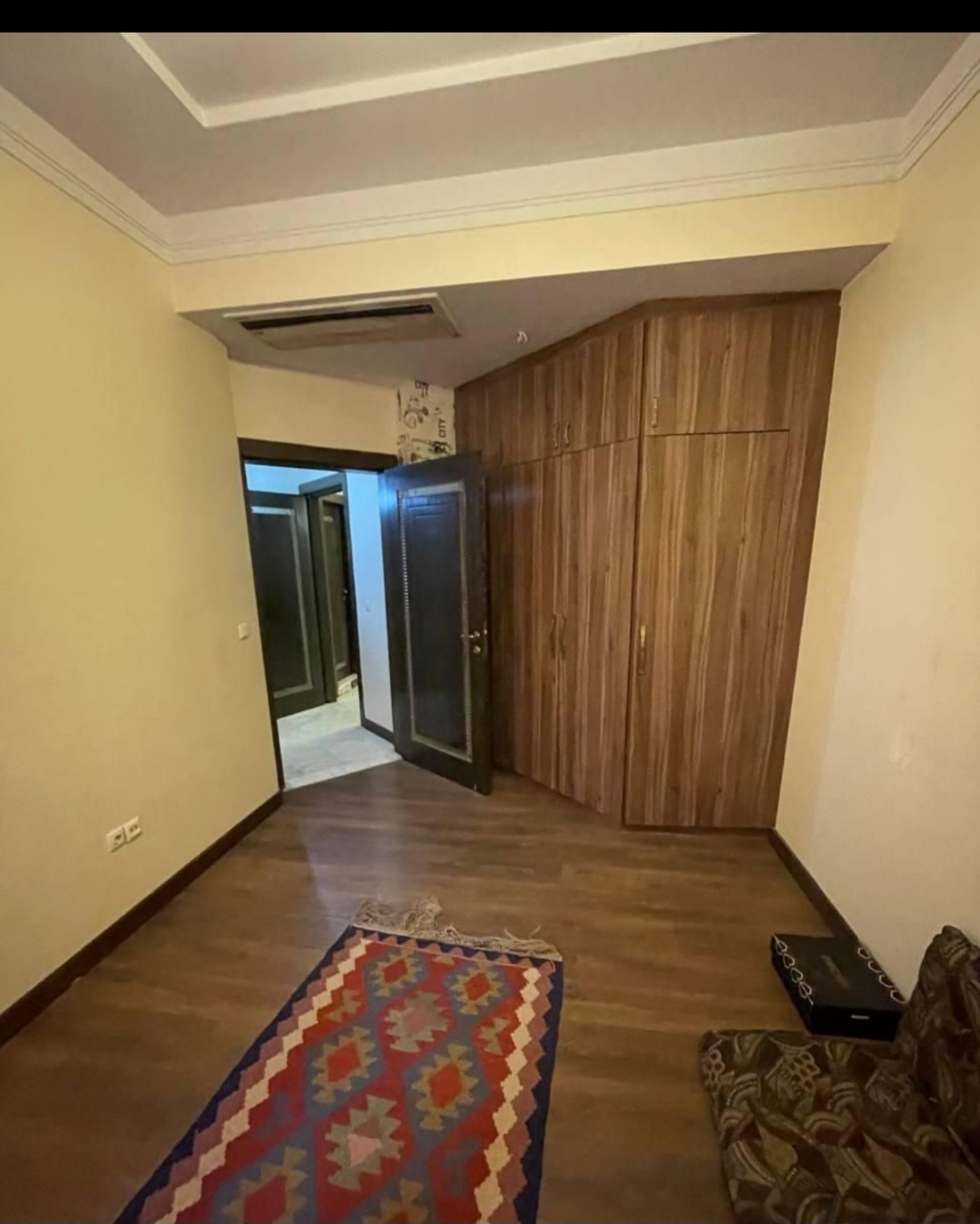 اجاره اپارتمان 180 متر نیاوران سه خواب بهترین دسترسی