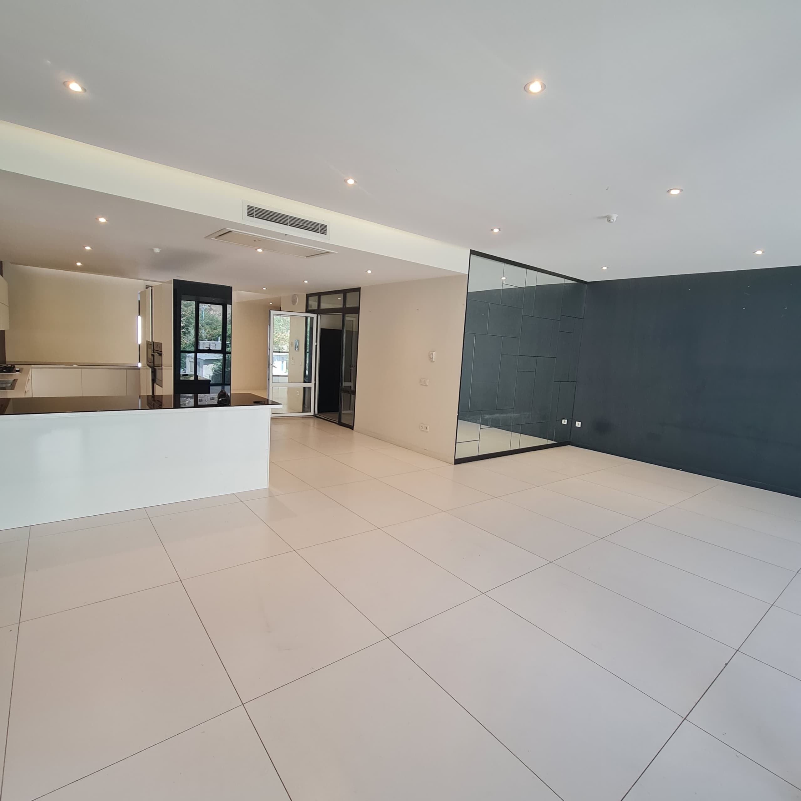 اجاره اپارتمان 230متر نیاوران  تاپ لوکیشن