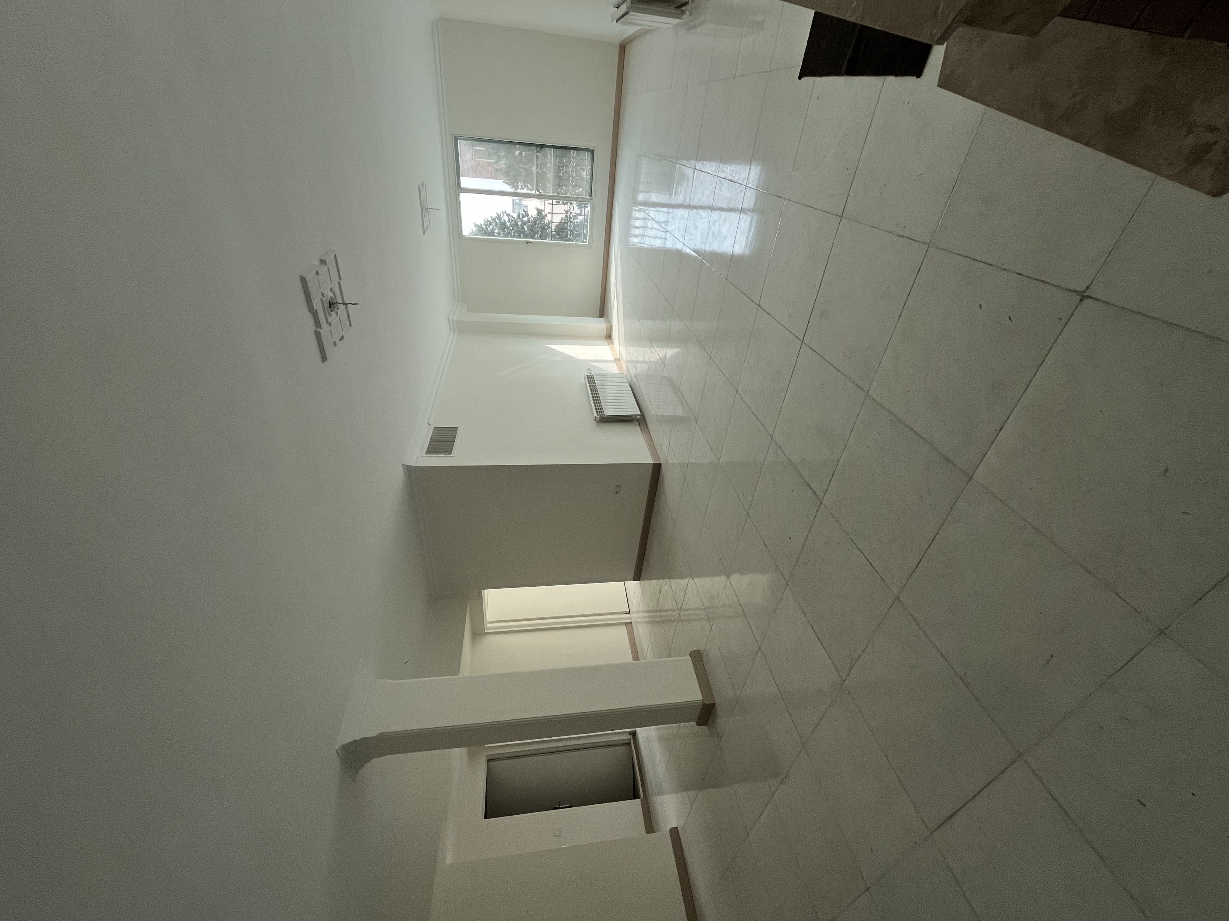 فروش آپارتمان 135 متر سه خوابه تاپ لوکیشن جهانتاب