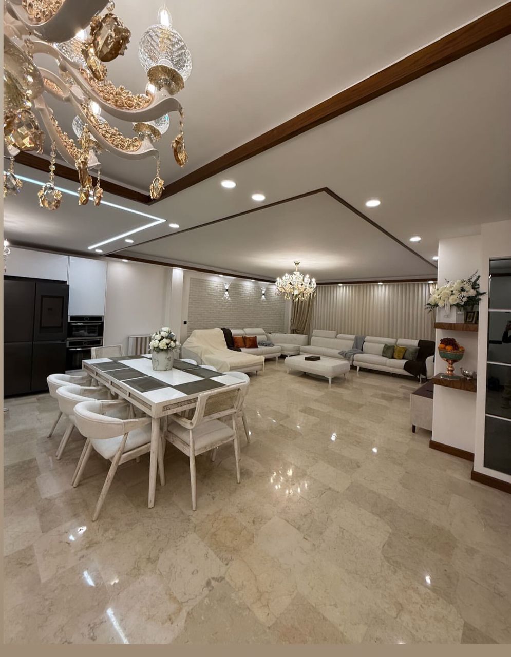 فروش آپارتمان 145متر دربند استخر فعال