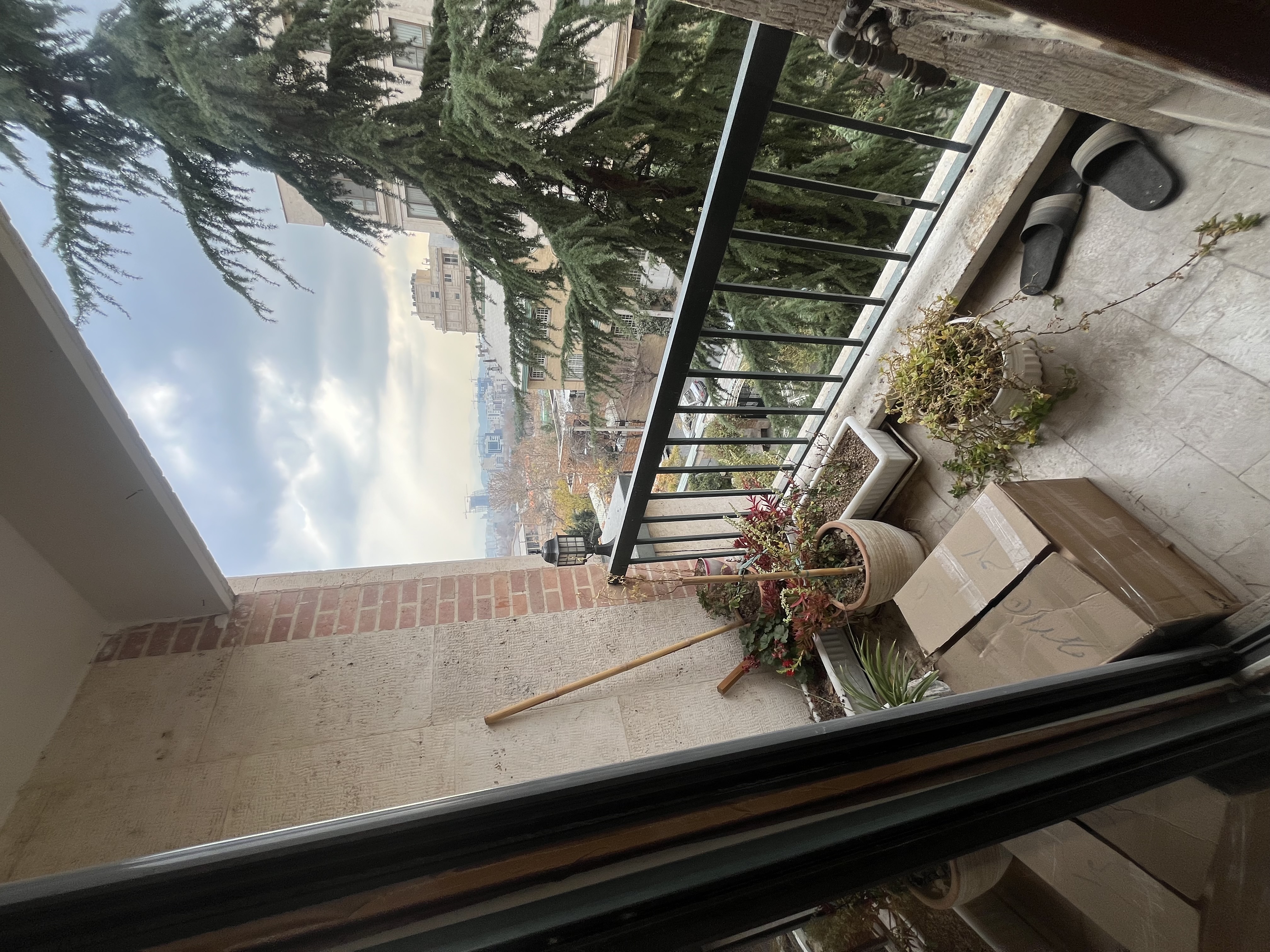 فروش آپارتمان 135 متر آجودانیه 2 پارکینگ سندی مشاعات آبی