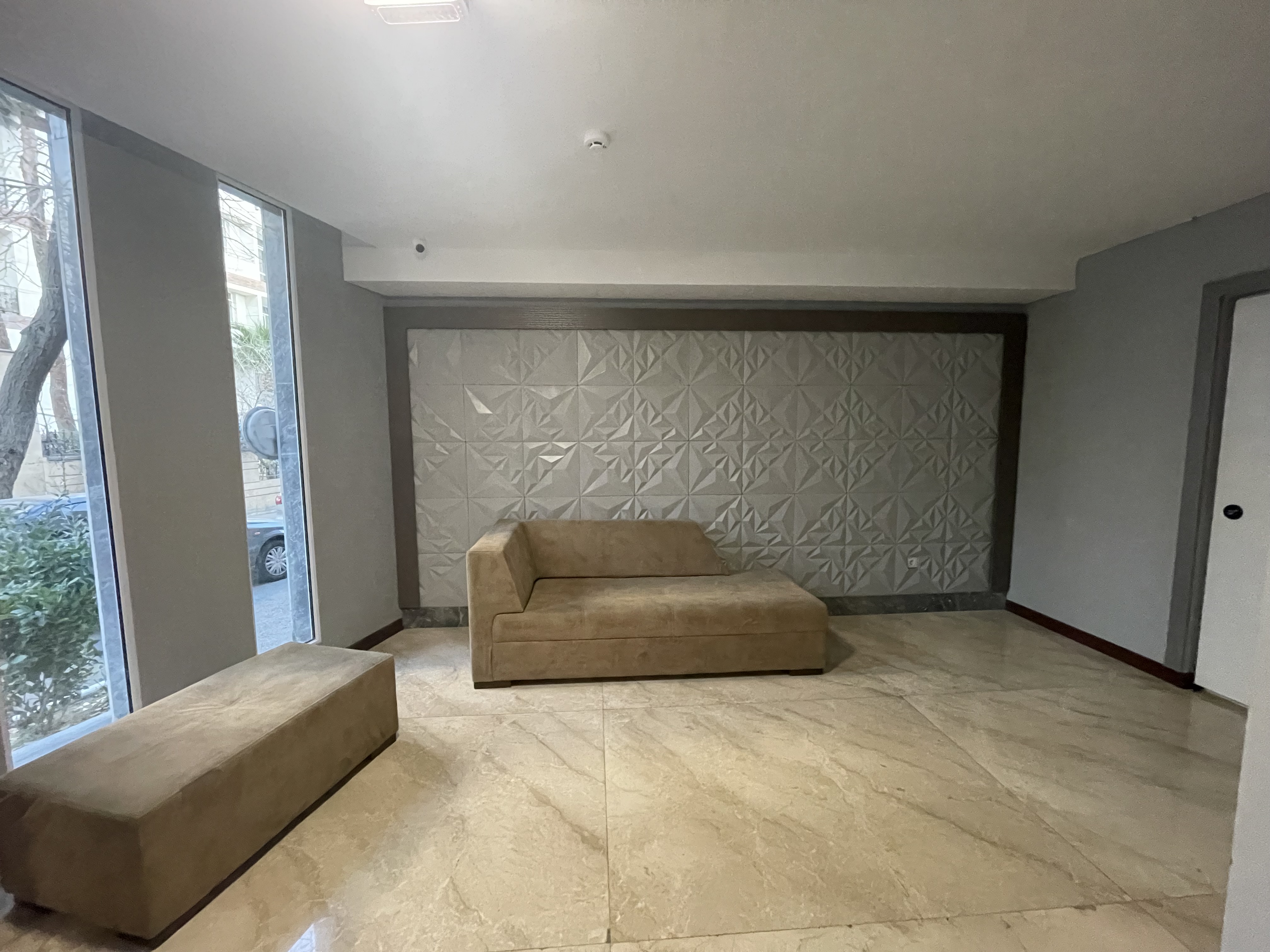 فروش اپارتمان 110 متری در حکمت