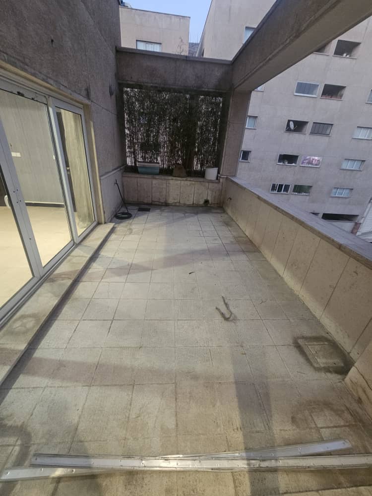 آپارتمان 130 متر 3 خواب شمال کاخ نزاوران اجاره