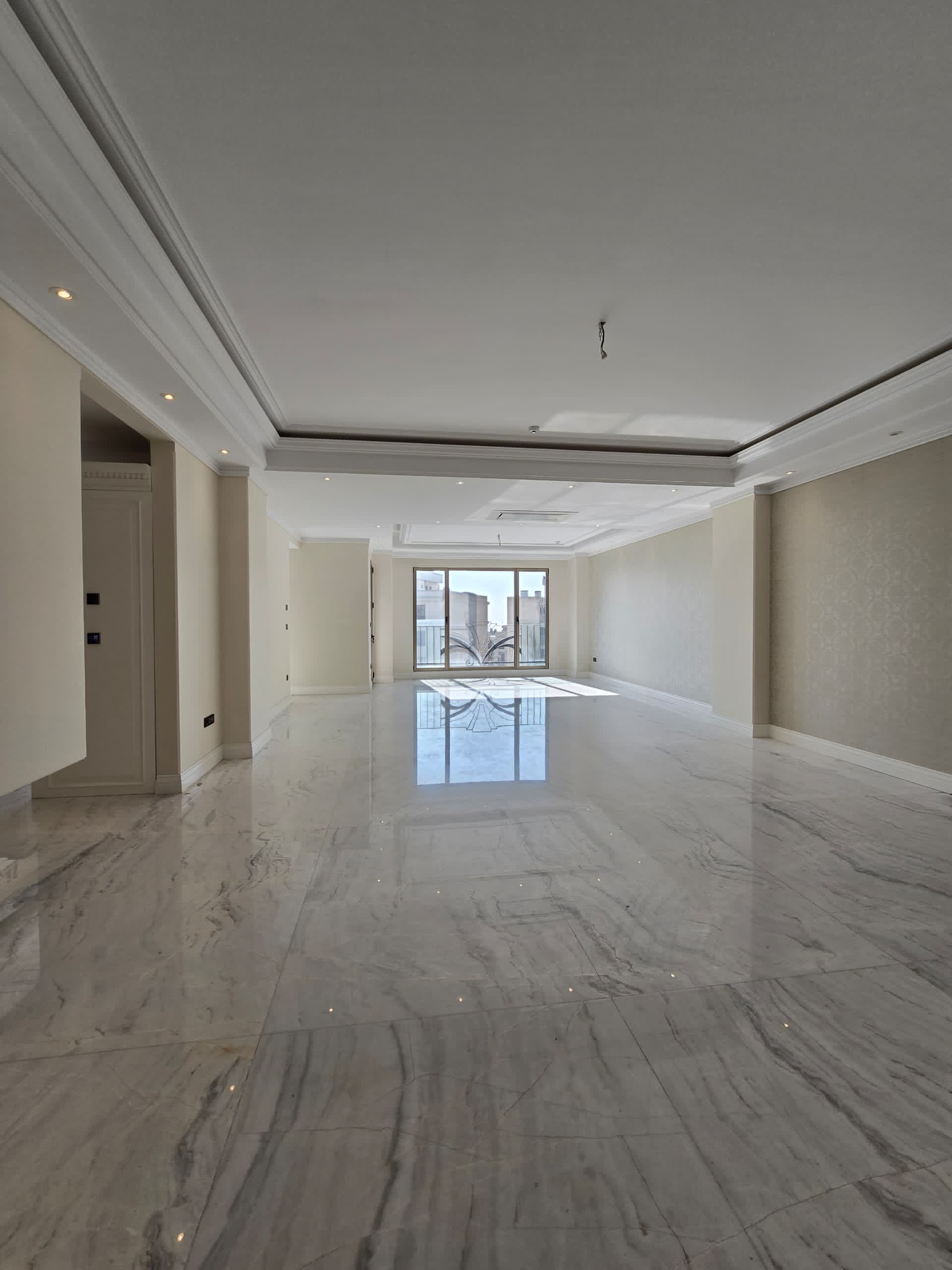 فروش آپارتمان 200متر نیاوران