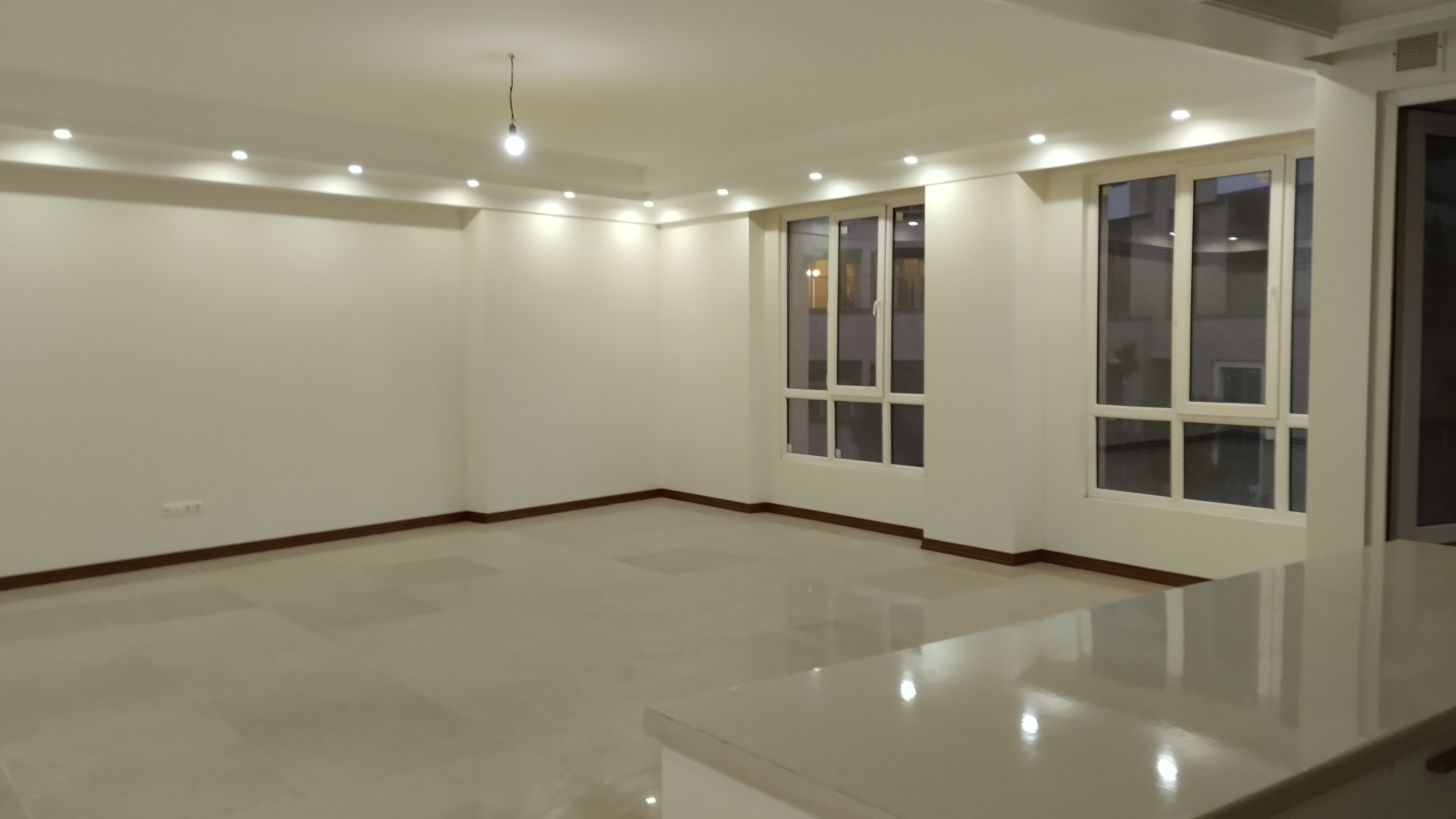 فروش آپارتمان 200 متر نیاوران 3 خواب فول امکانات آبکوه
