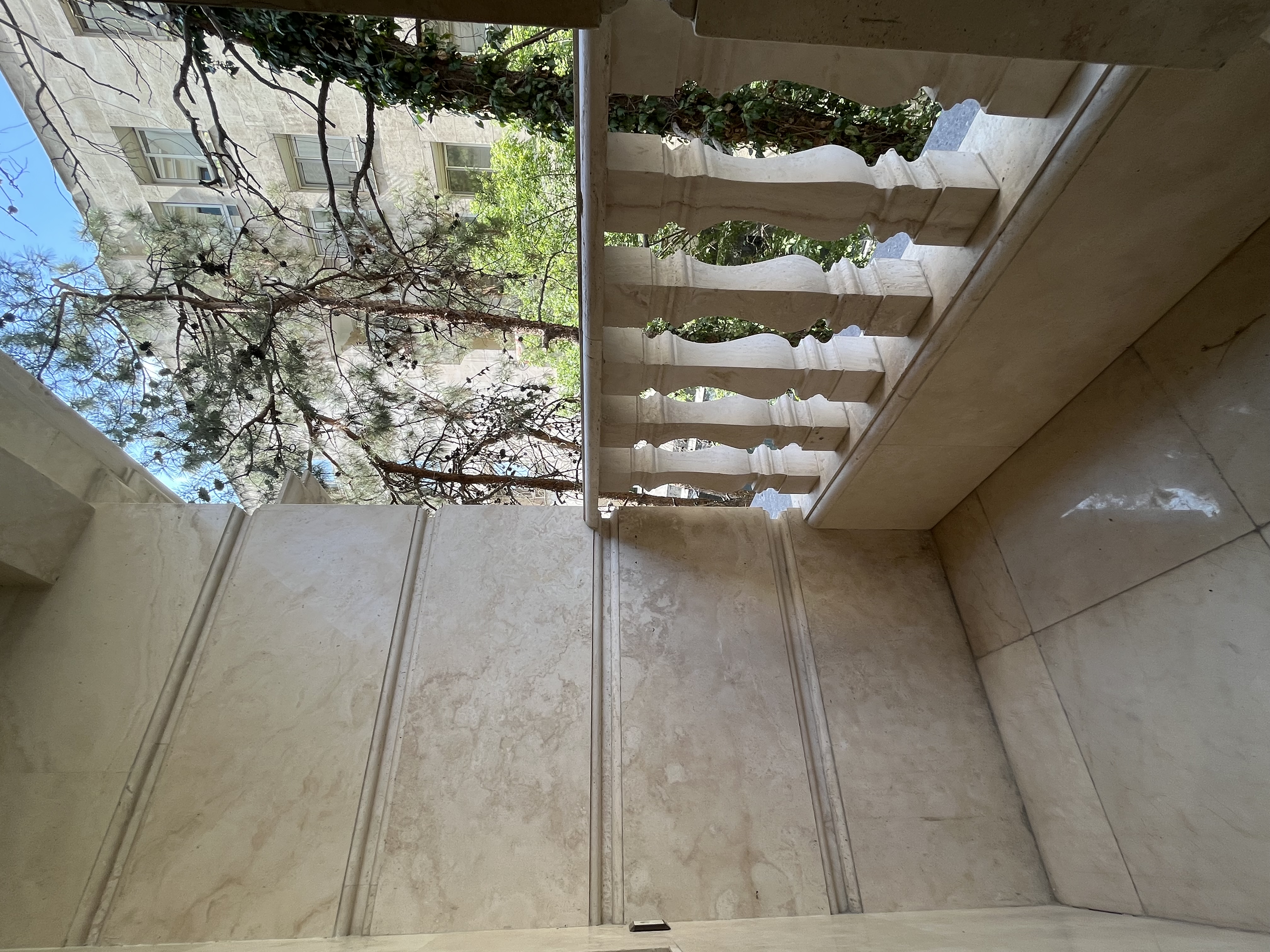 فروش آپارتمان 200متر  نیاوران