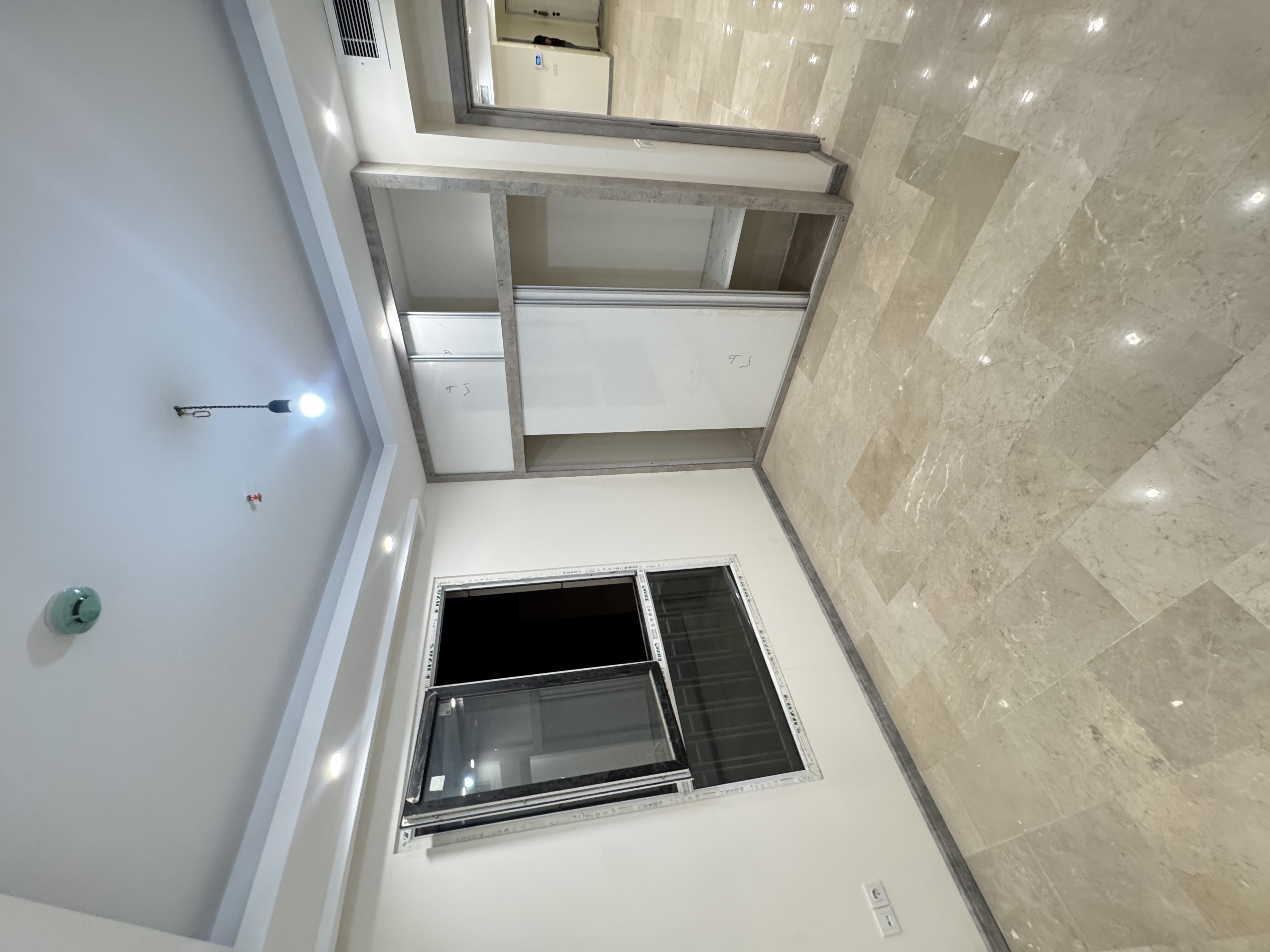 رهن و اجاره اپارتمان 85 متری 2 خوابه کلید نخورده