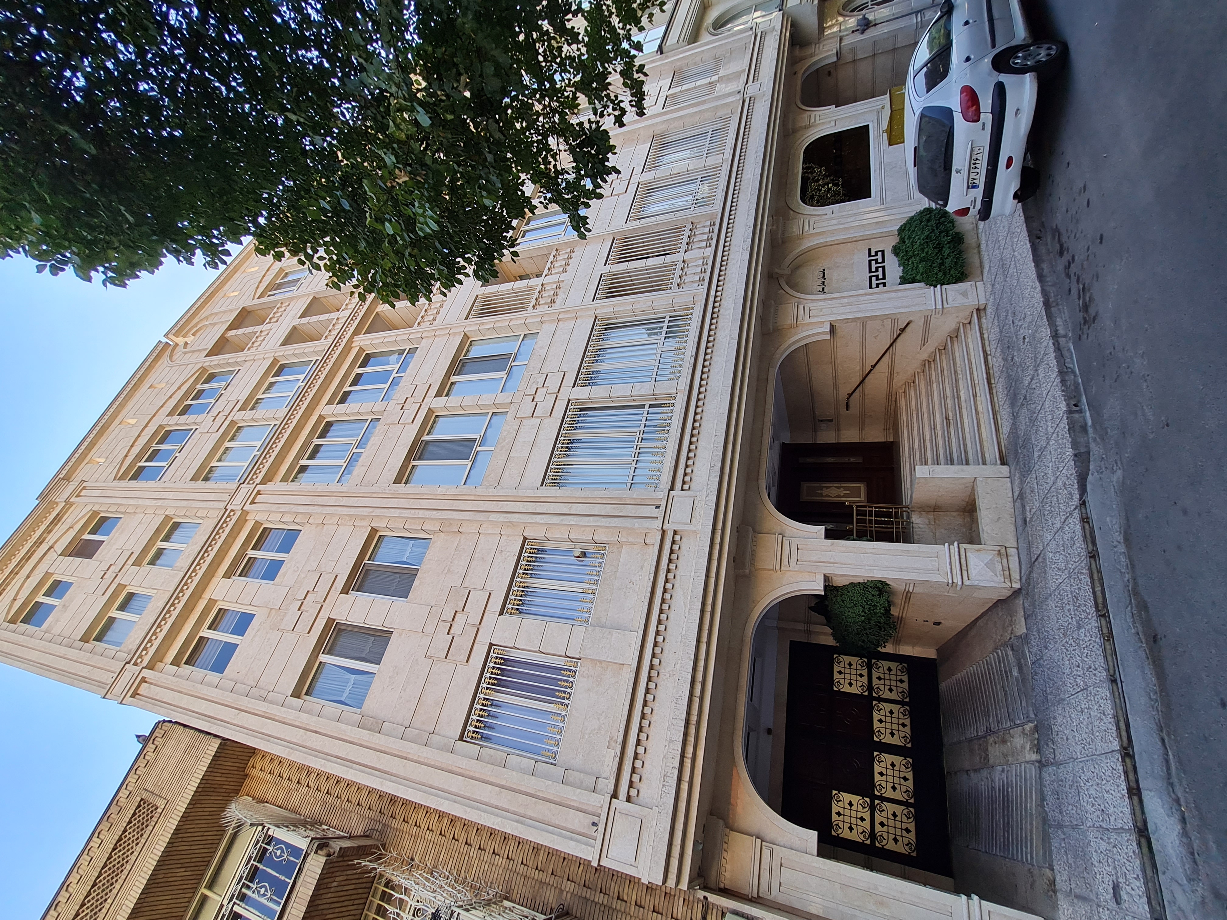 فروش آپارتمان 120 متر پاسداران تاپ لوکیشن