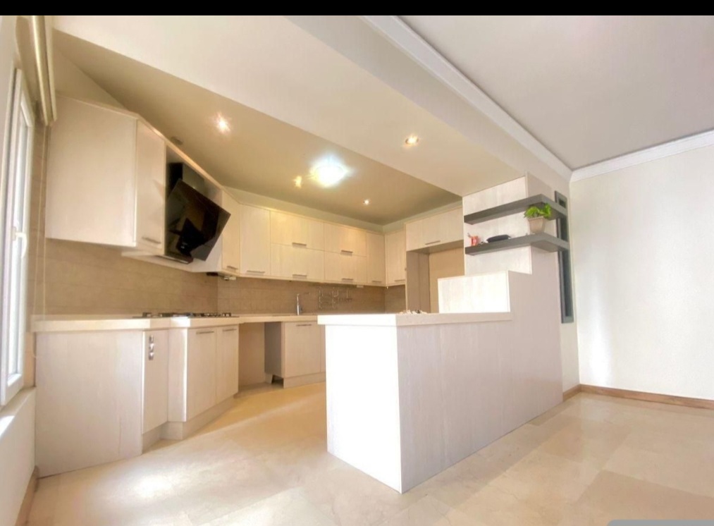 فروش اپارتمان138 متری سه خواب تاپ لوکیشن